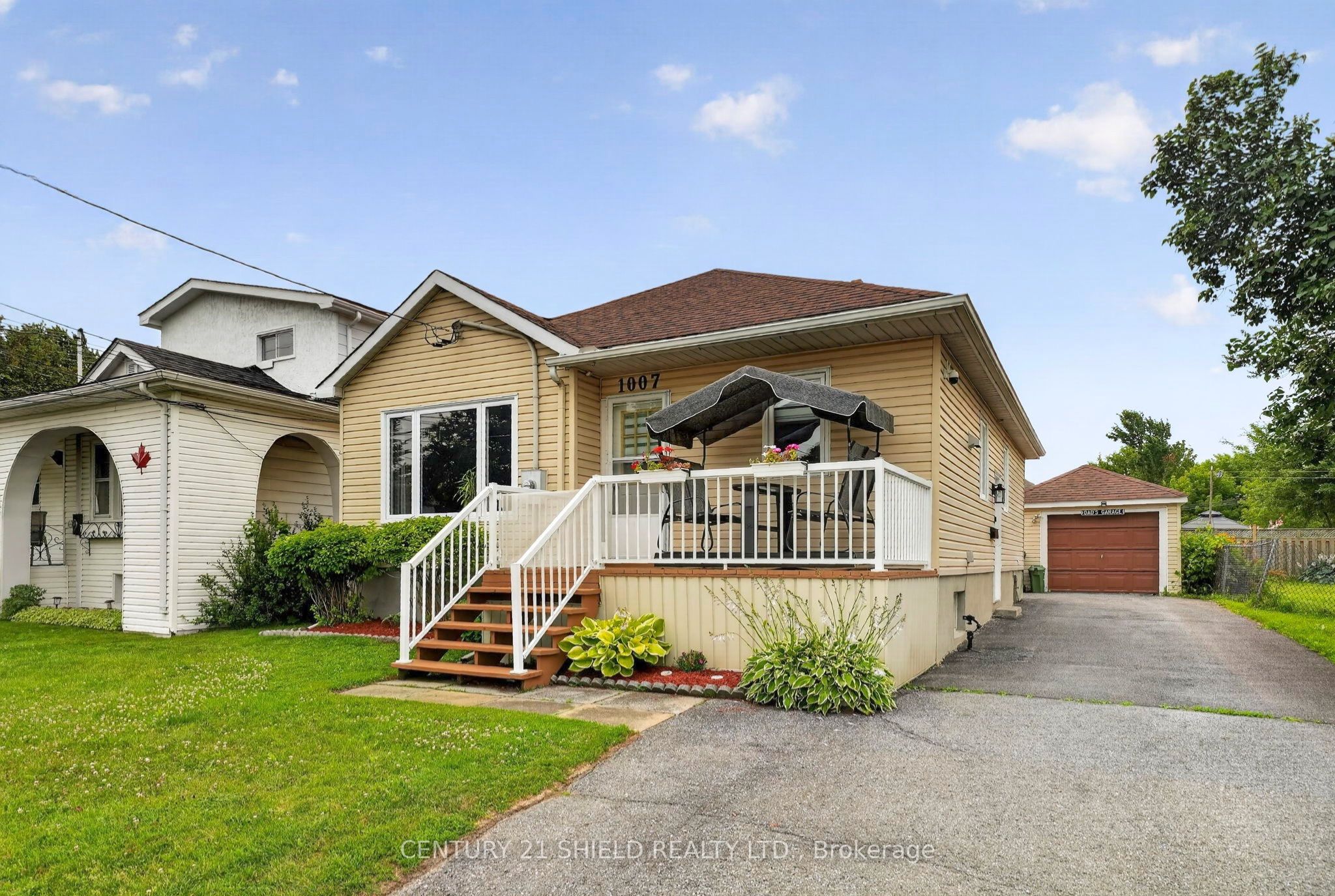 1007 2nd Street E, Cornwall, ON K6H 2A8 photo 3