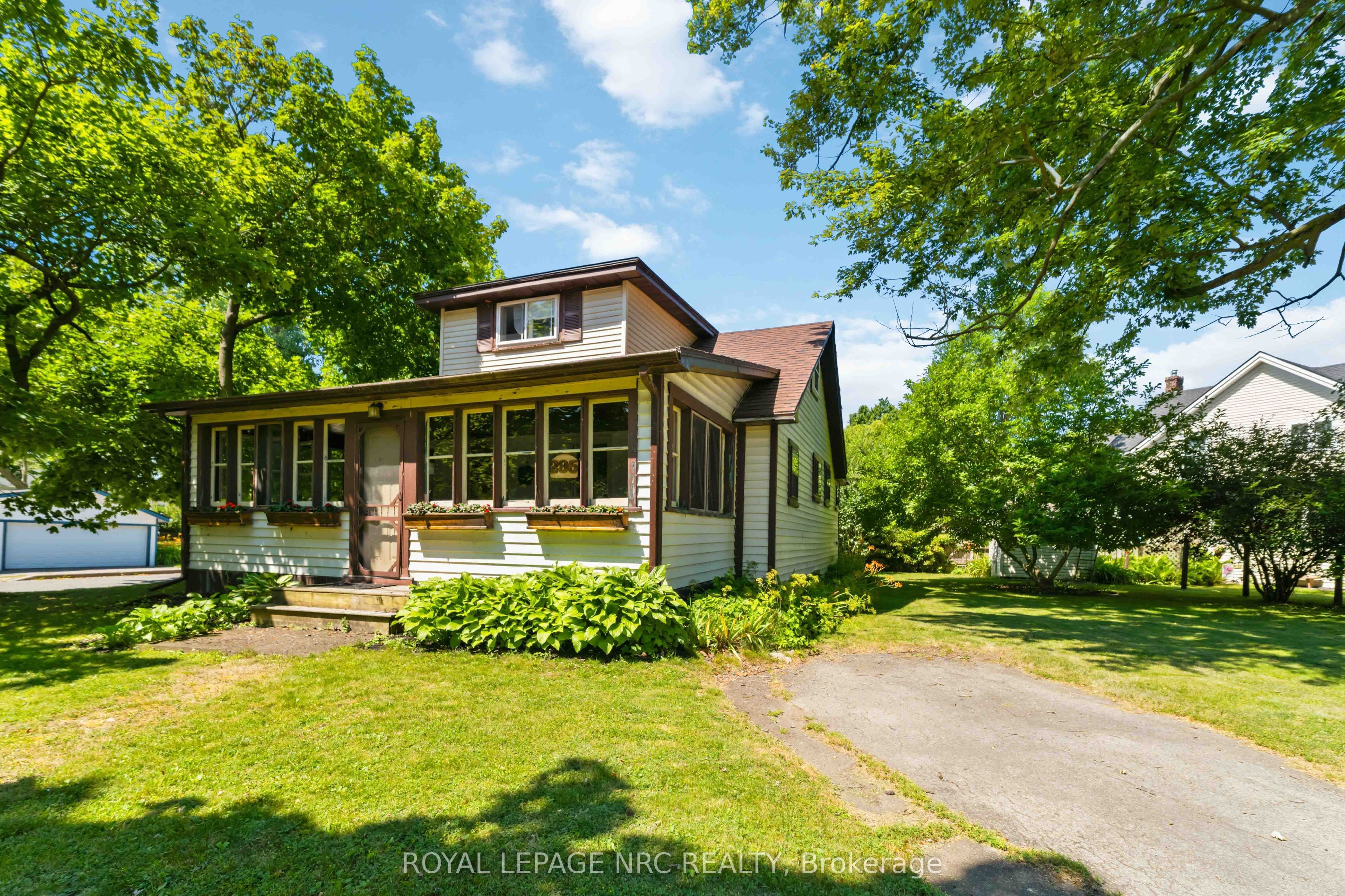 295 Leask Avenue, Fort Erie, ON L2A 4L3 photo 3