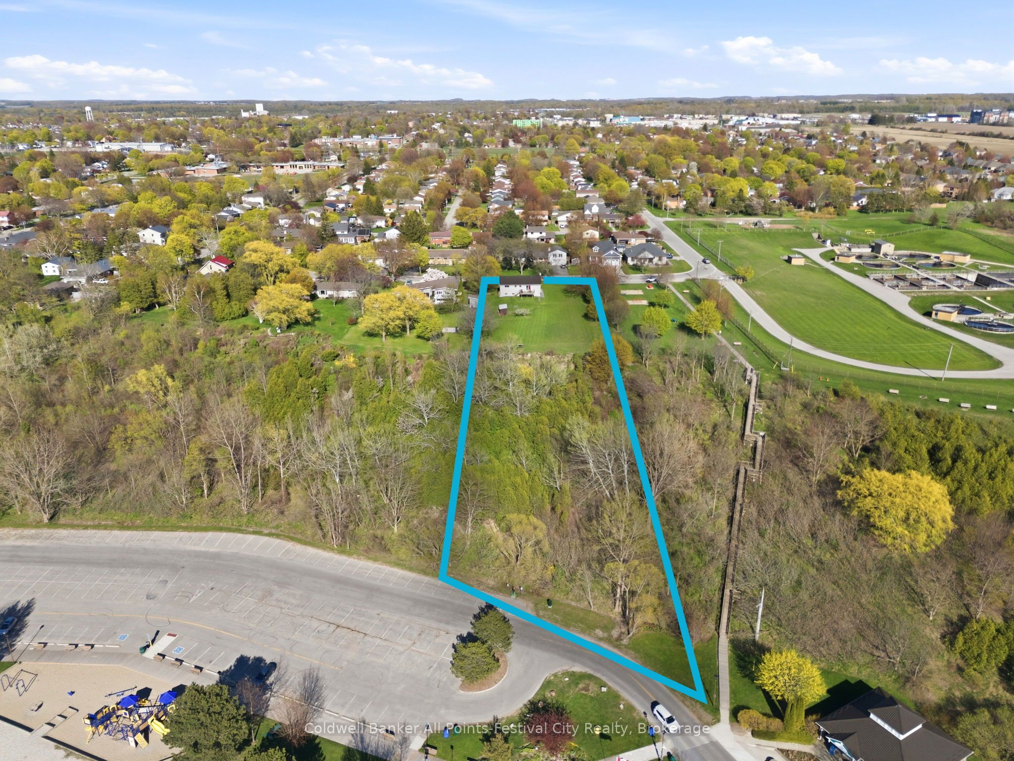 306 Lakeside Drive, Goderich, ON N7A 3X7 photo 3