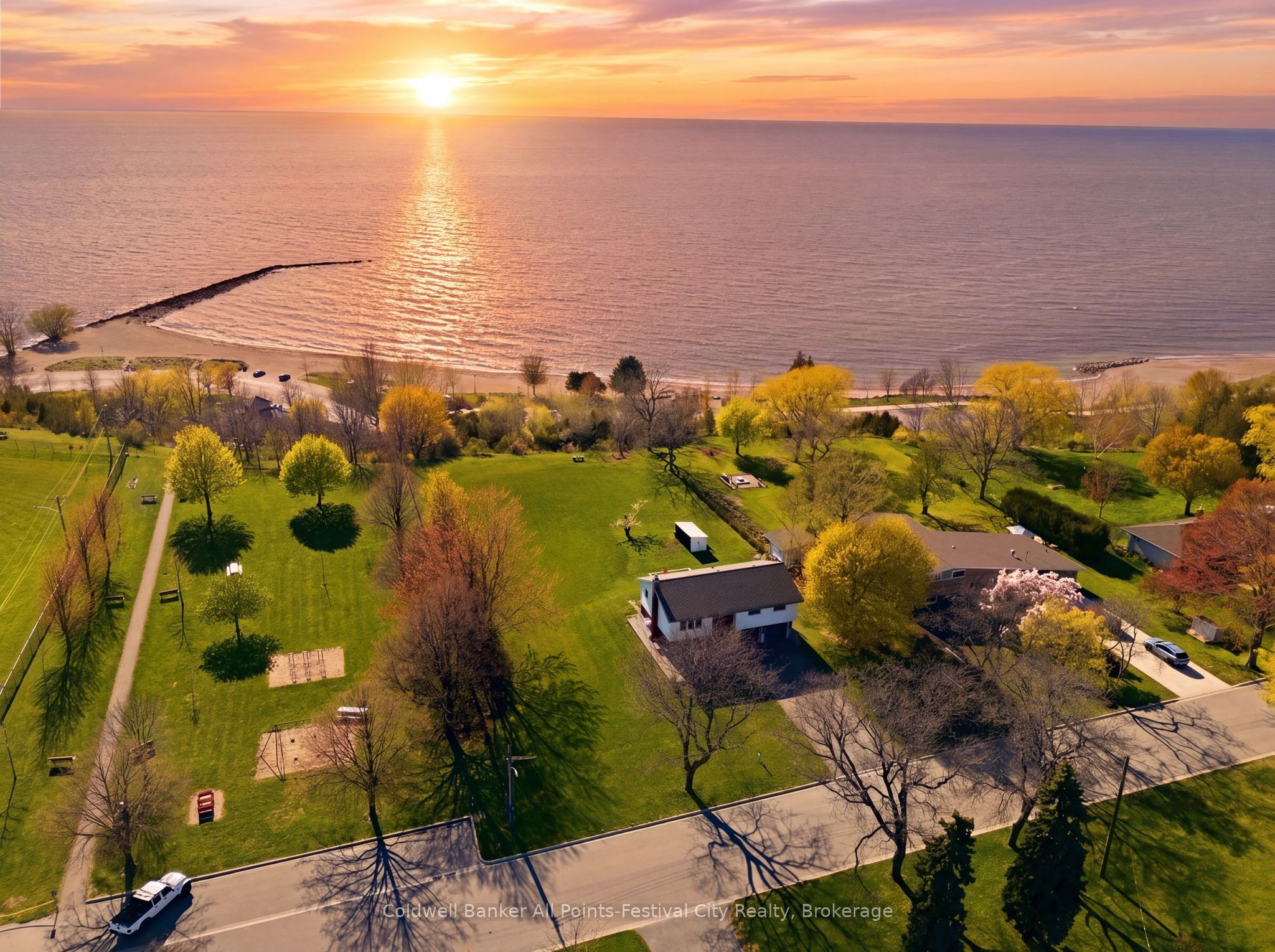 306 Lakeside Drive, Goderich, ON N7A 3X7 photo 4