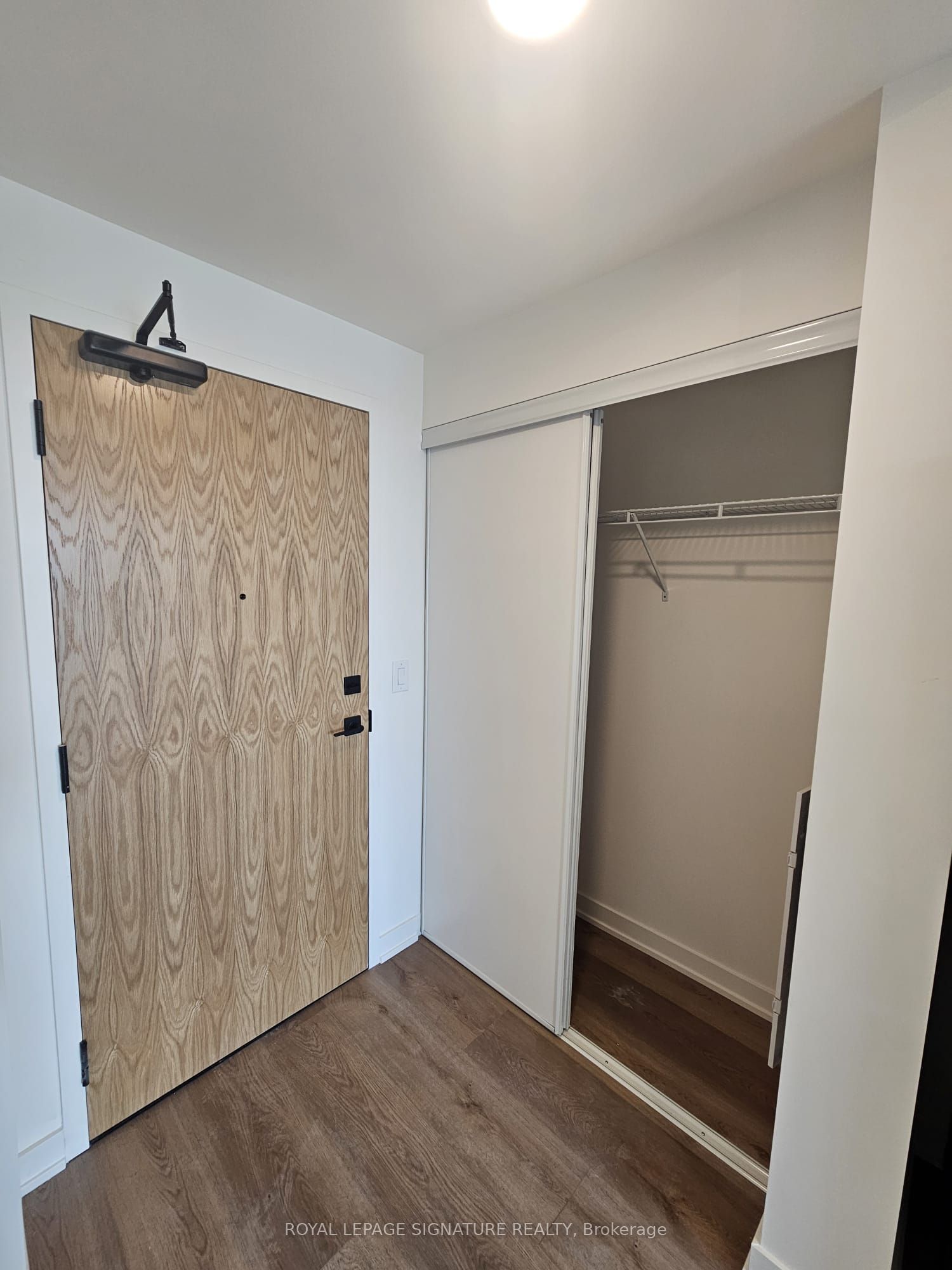 33 Erie Avenue 614, Brantford, ON N3S 0K7 photo 3