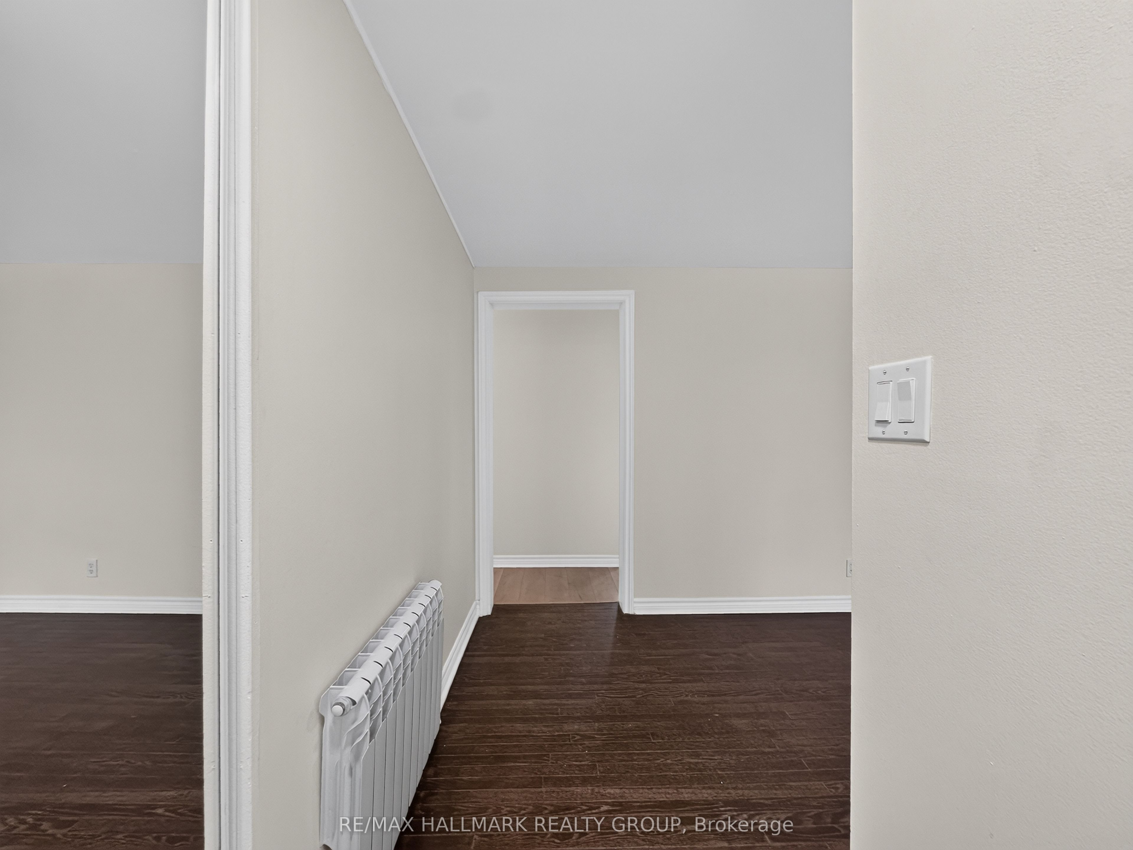 295 Amiens Street, Orleans - Cumberland and Area, ON K1E 1N3 photo 5