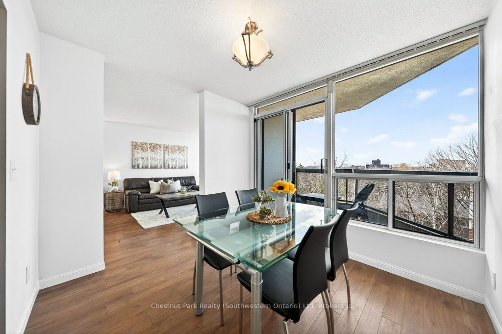 107 Bagot Street 501, Guelph, ON N1H 8H5 photo 4