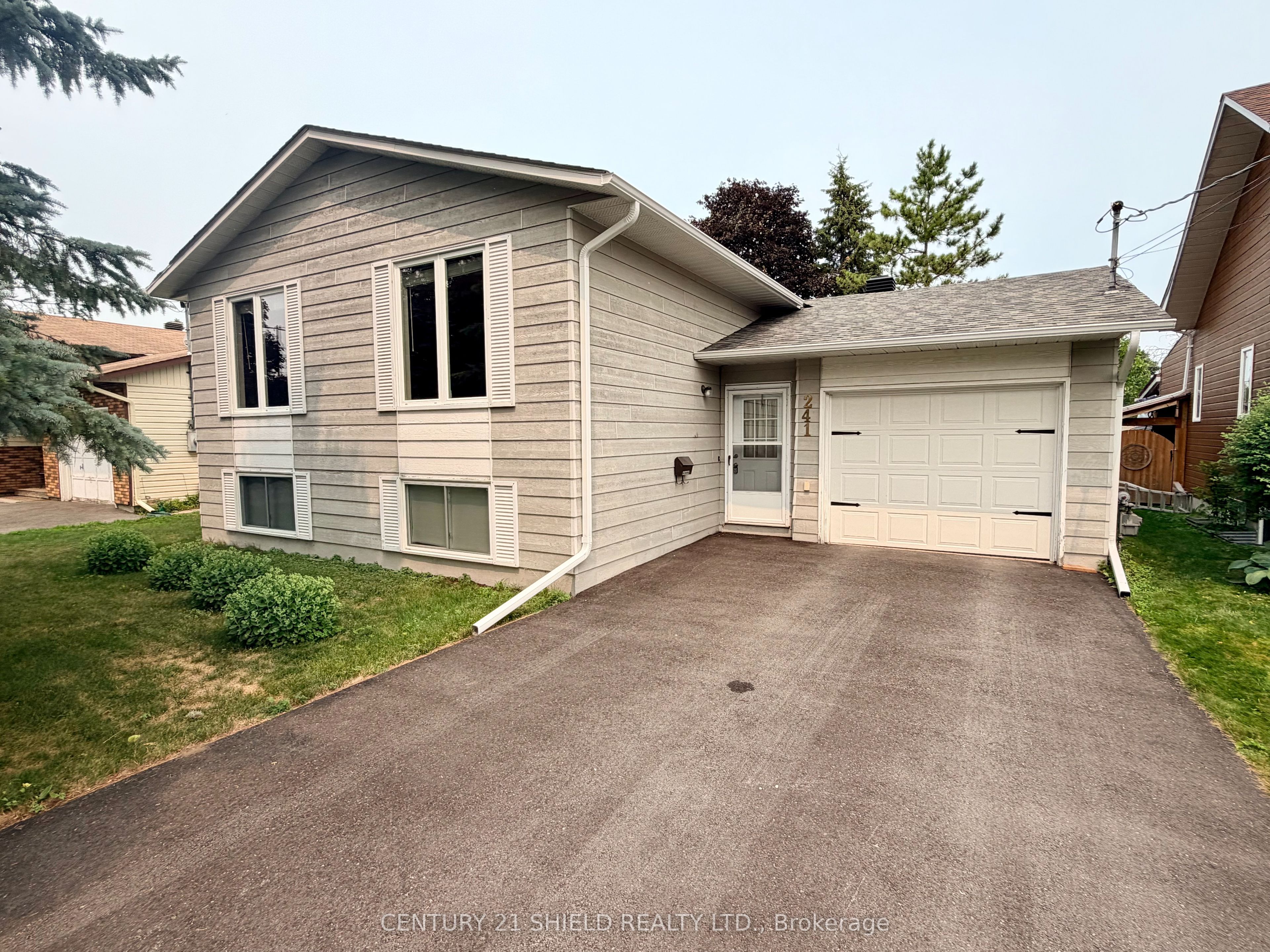 241 Sarah Street, Carleton Place, ON K7C 4C4