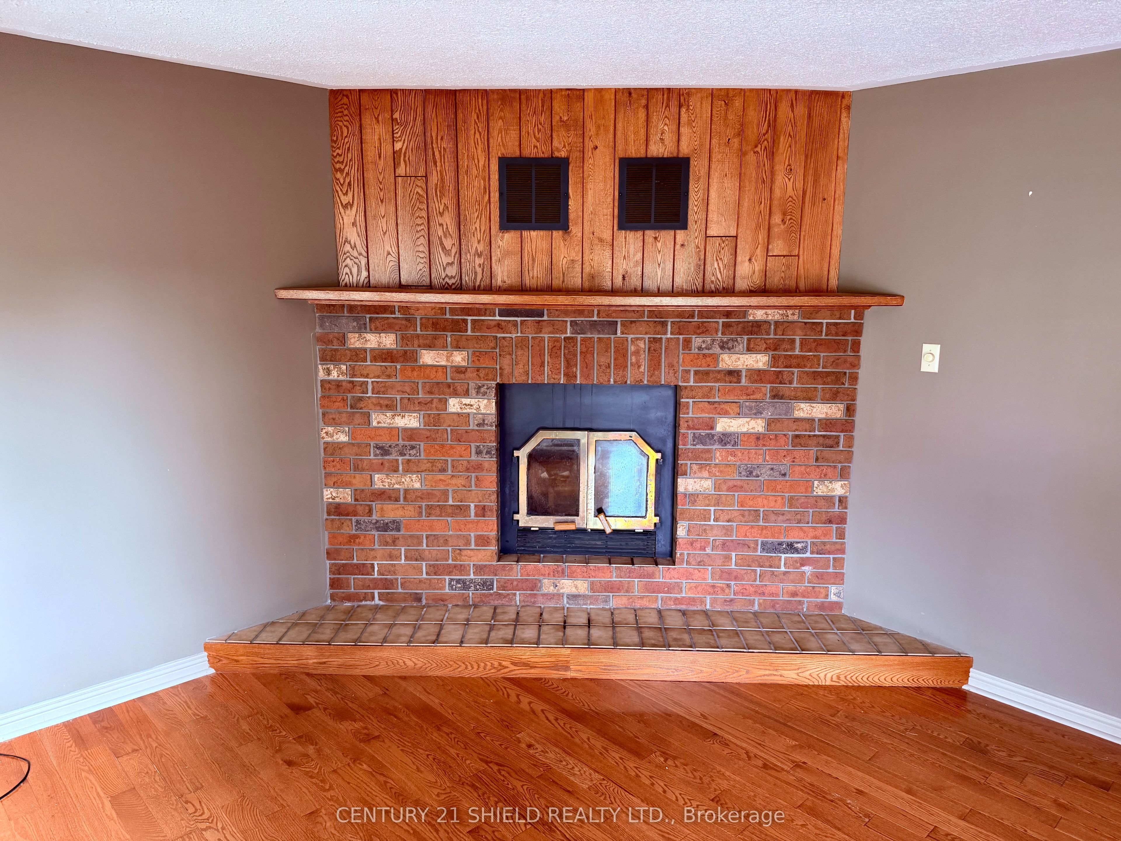 241 Sarah Street, Carleton Place, ON K7C 4C4 photo 4