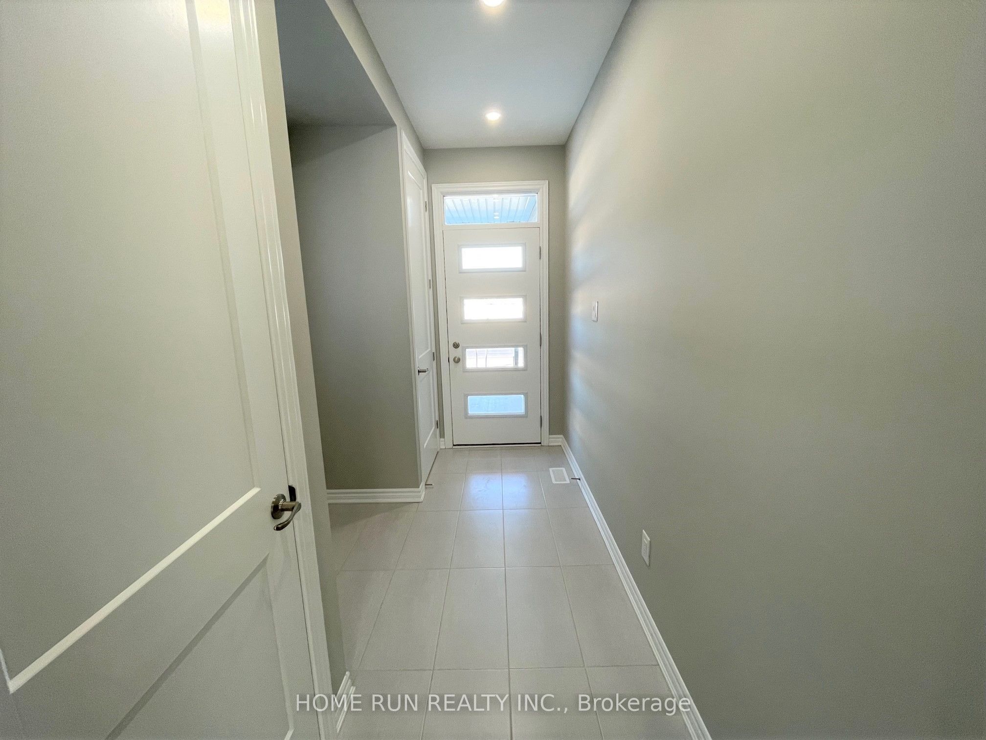 912 Rubicon Place, Kanata, ON K2V 0R1 photo 3
