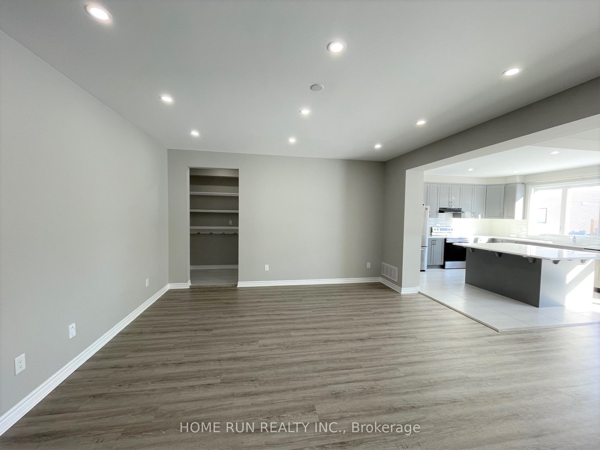 912 Rubicon Place, Kanata, ON K2V 0R1 photo 4