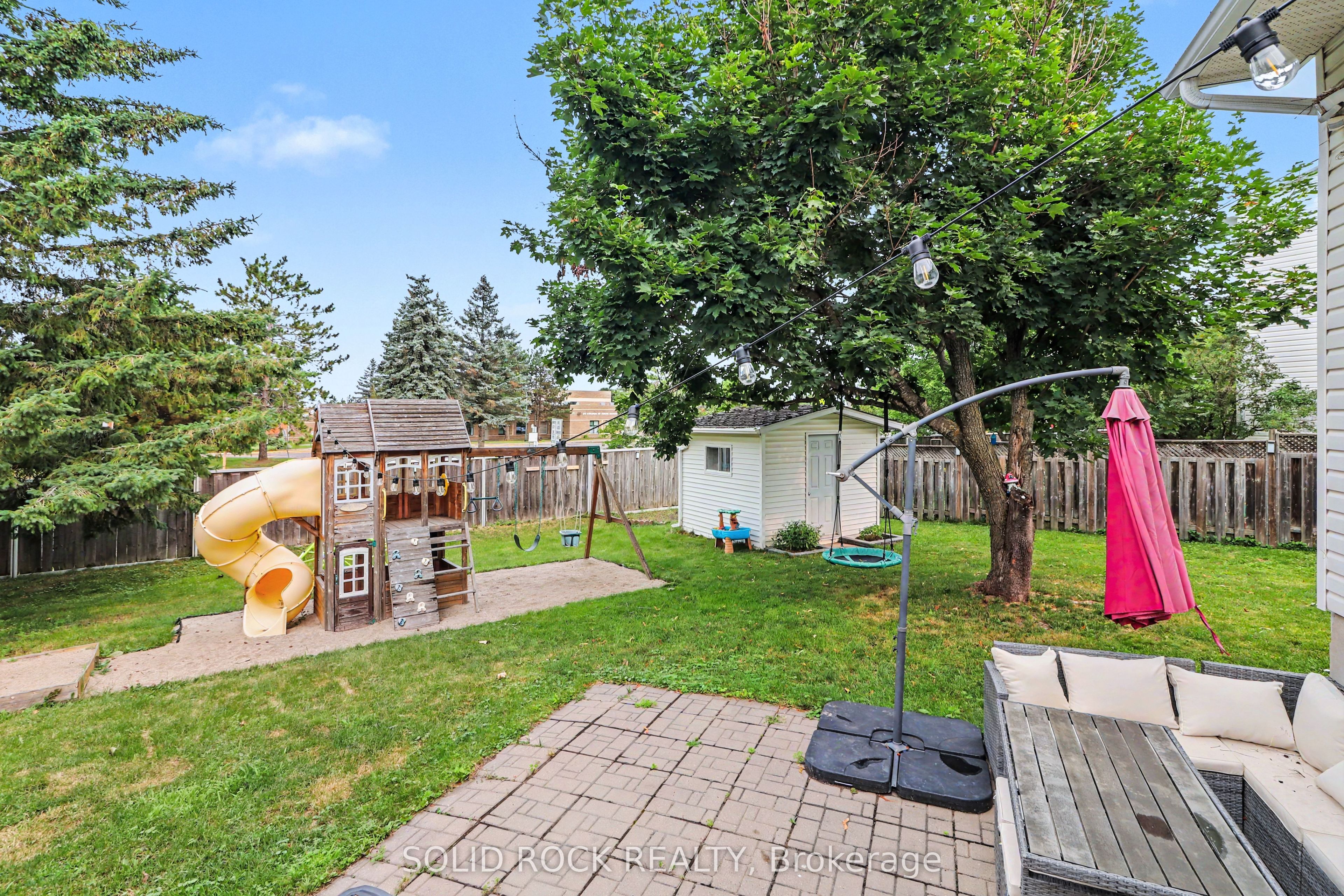 939 Como Crescent, Orleans - Cumberland and Area, ON K4A 3Z7 photo 2