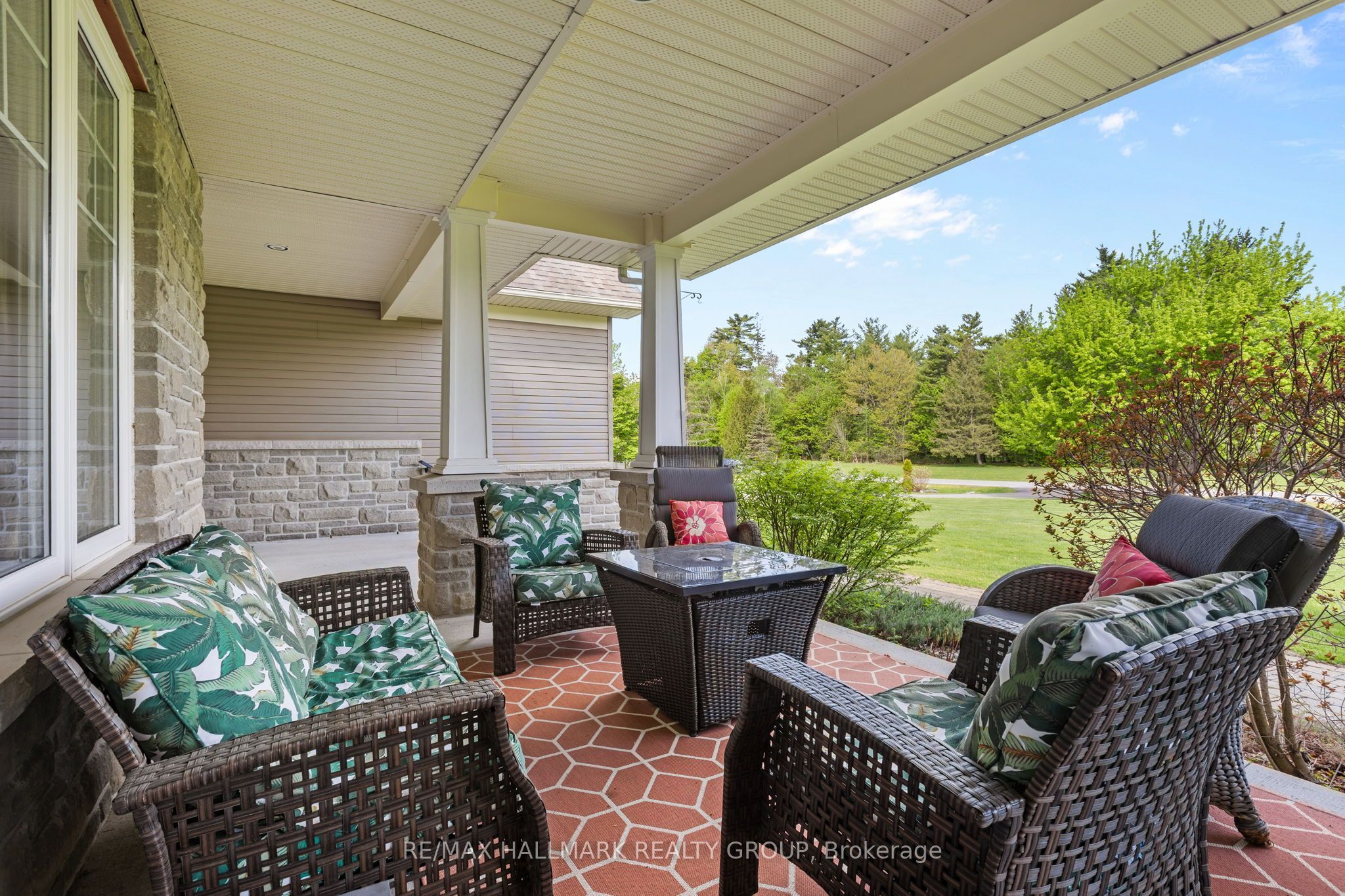 137 Goodman Drive, Kanata, ON K2W 1C7 photo 5