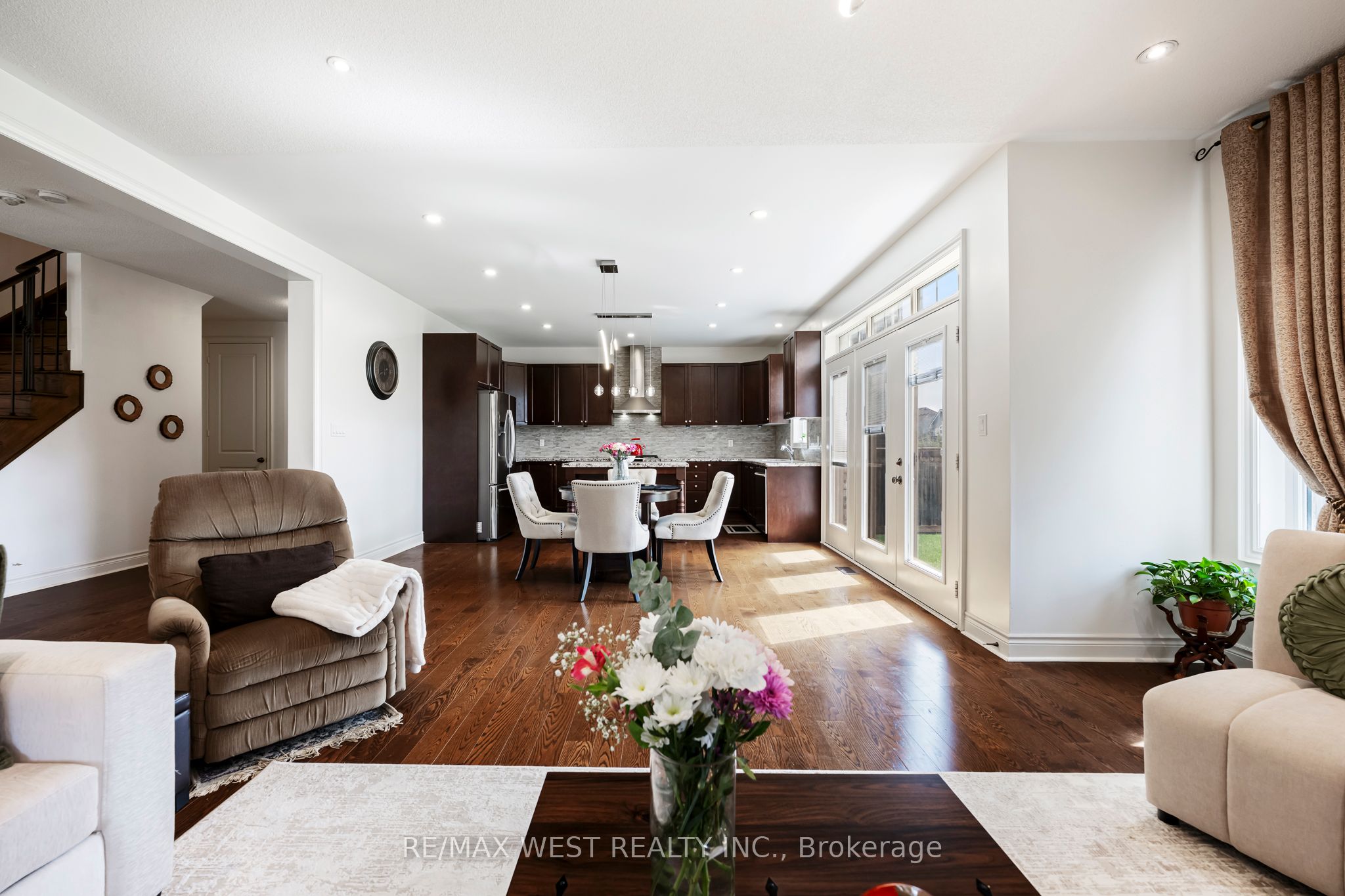 10 Stonegate Avenue, Mono, ON L9W 5K6 photo 5