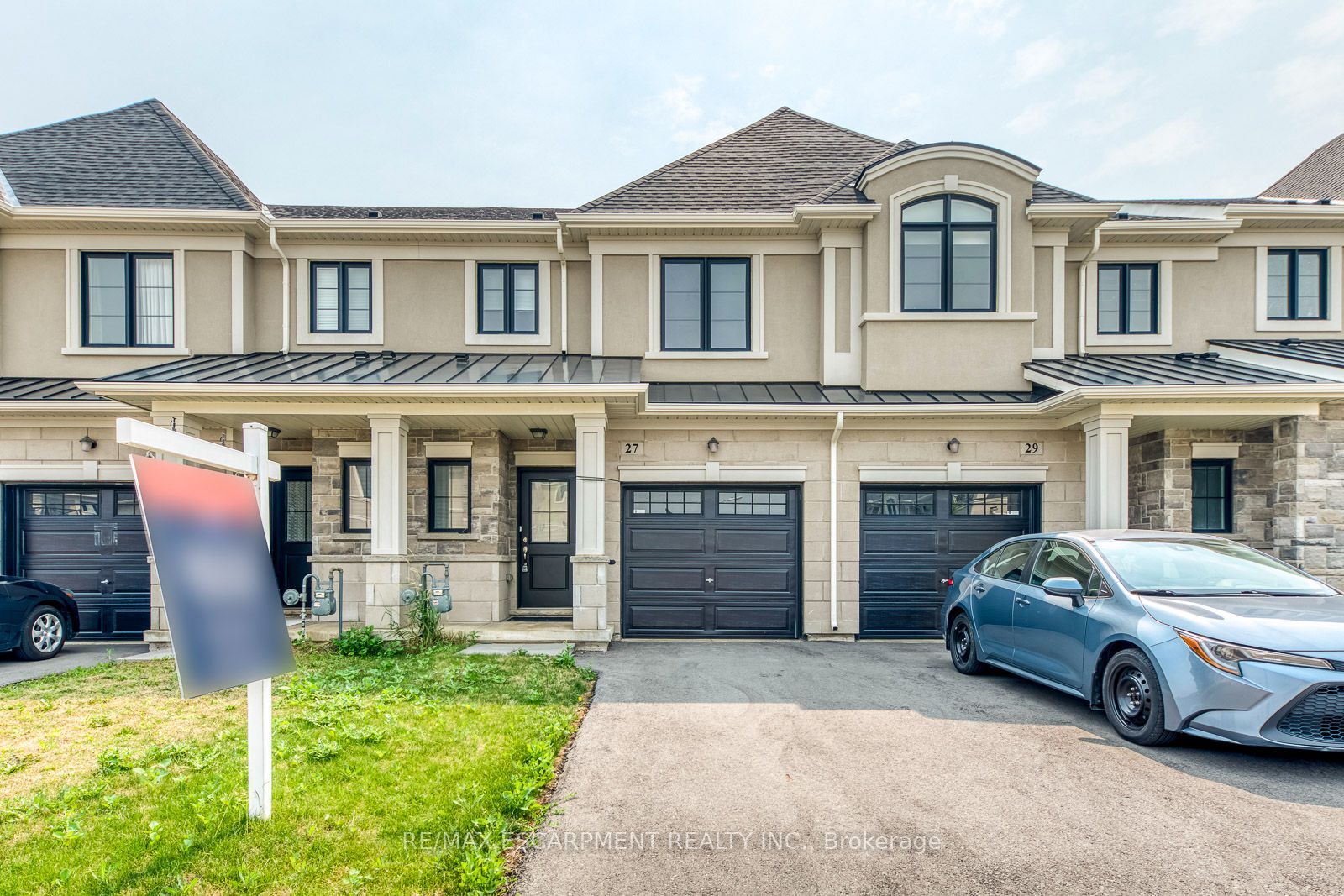 27 Mia Drive, Hamilton, ON L9B 0H8 photo 2