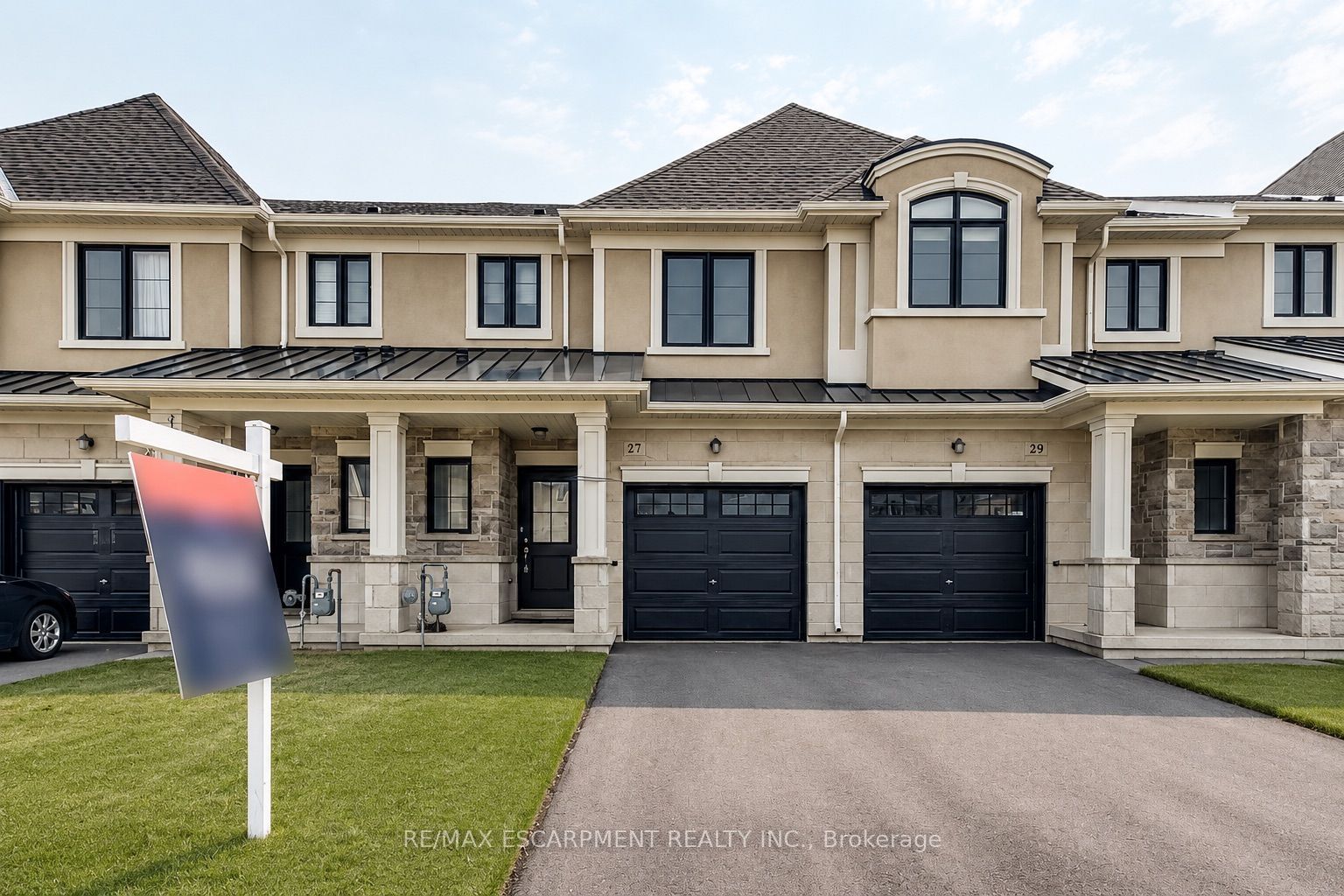 27 Mia Drive, Hamilton, ON L9B 0H8 photo 3