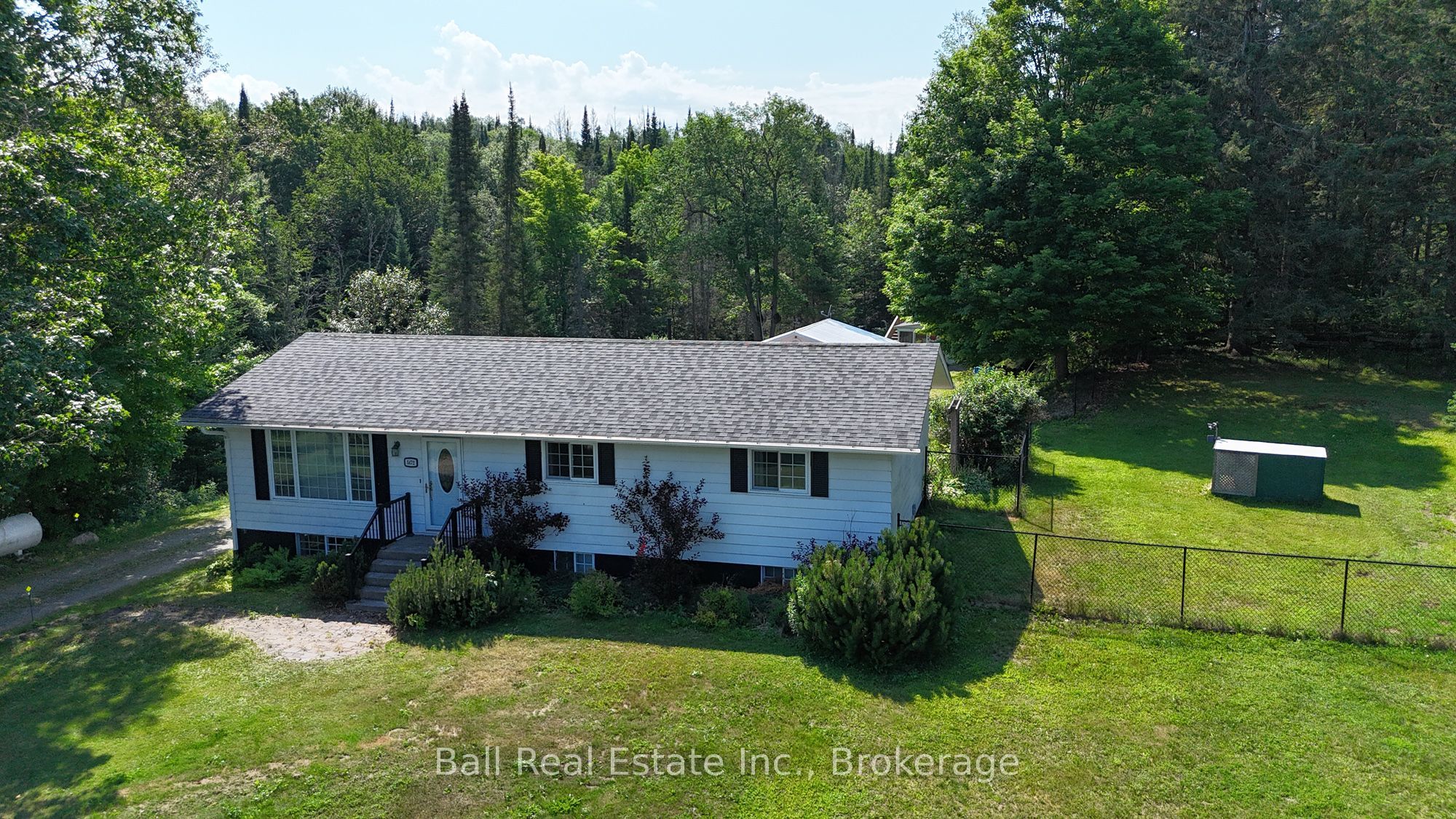 5472 Loop Road, Highlands East, ON K0L 2A0