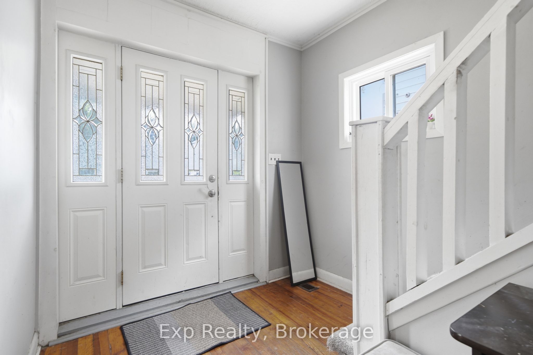 18 Charlotte Street, Belleville, ON K8P 1E2 photo 4
