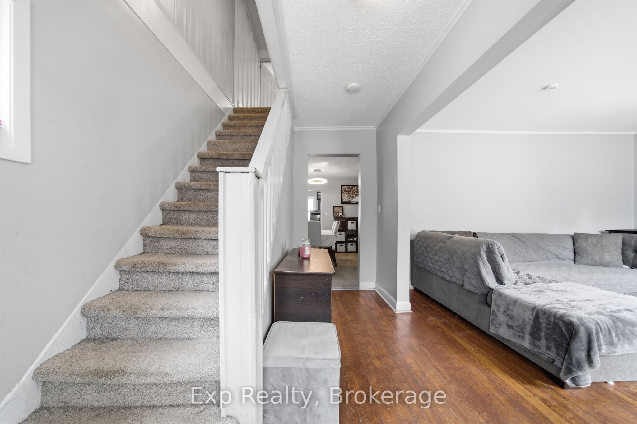 18 Charlotte Street, Belleville, ON K8P 1E2 photo 5