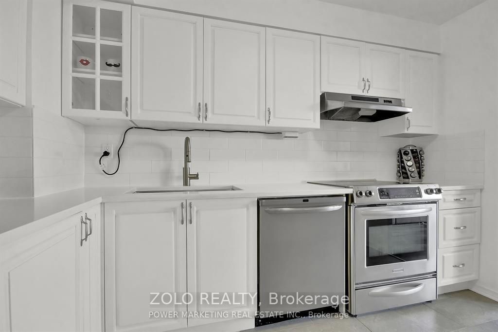 2759 Carousel Crescent 1206, Blossom Park - Airport and Area, ON K1T 2N5 photo 5