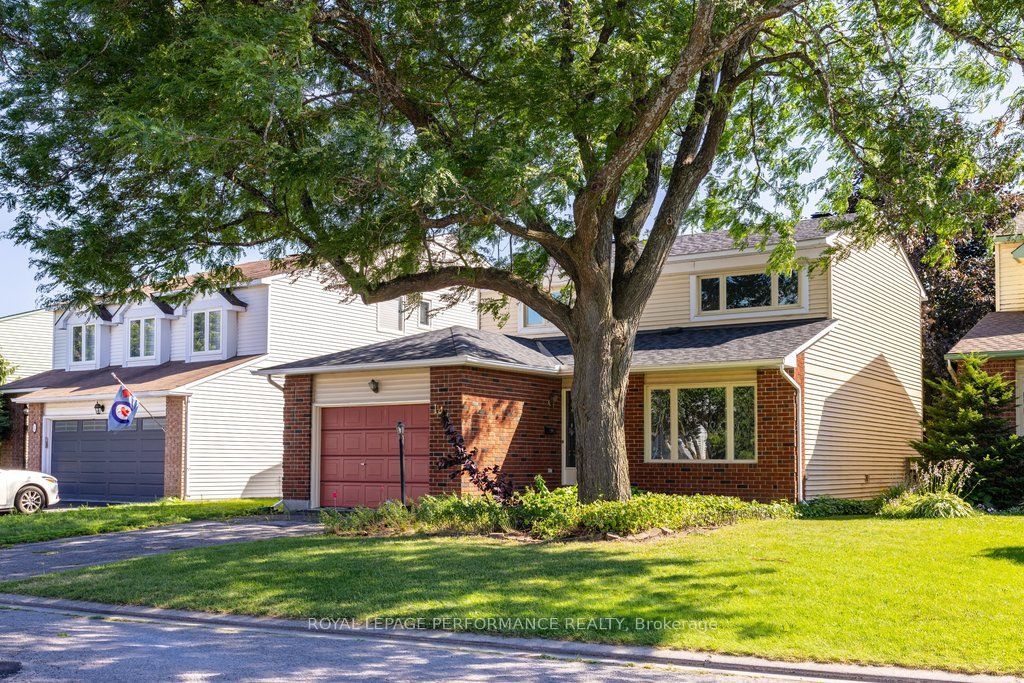 14 Birkett Street, Barrhaven, ON K2J 2V1 photo 2