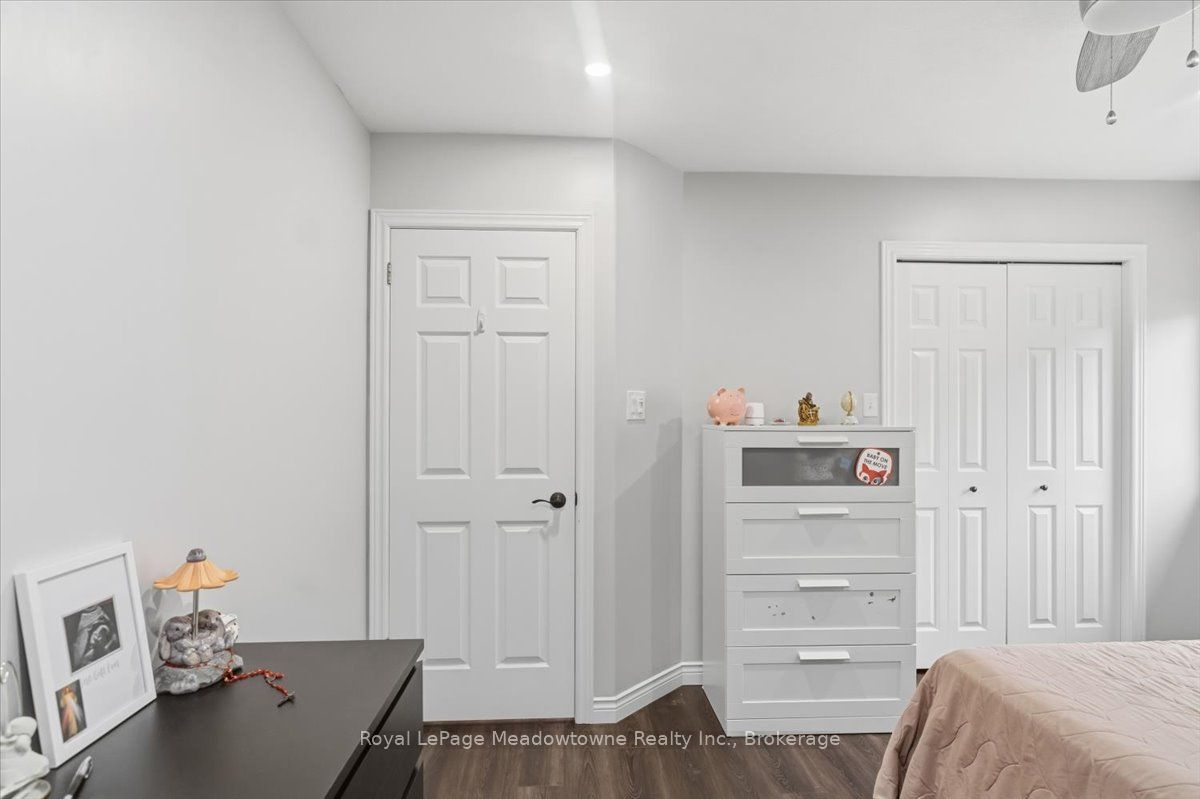 15 Sharpe Street, Brant, ON N3L 4C6 photo 5