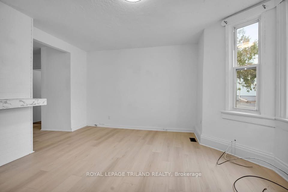 21 Jessie Street 2, St. Thomas, ON N5P 1P7