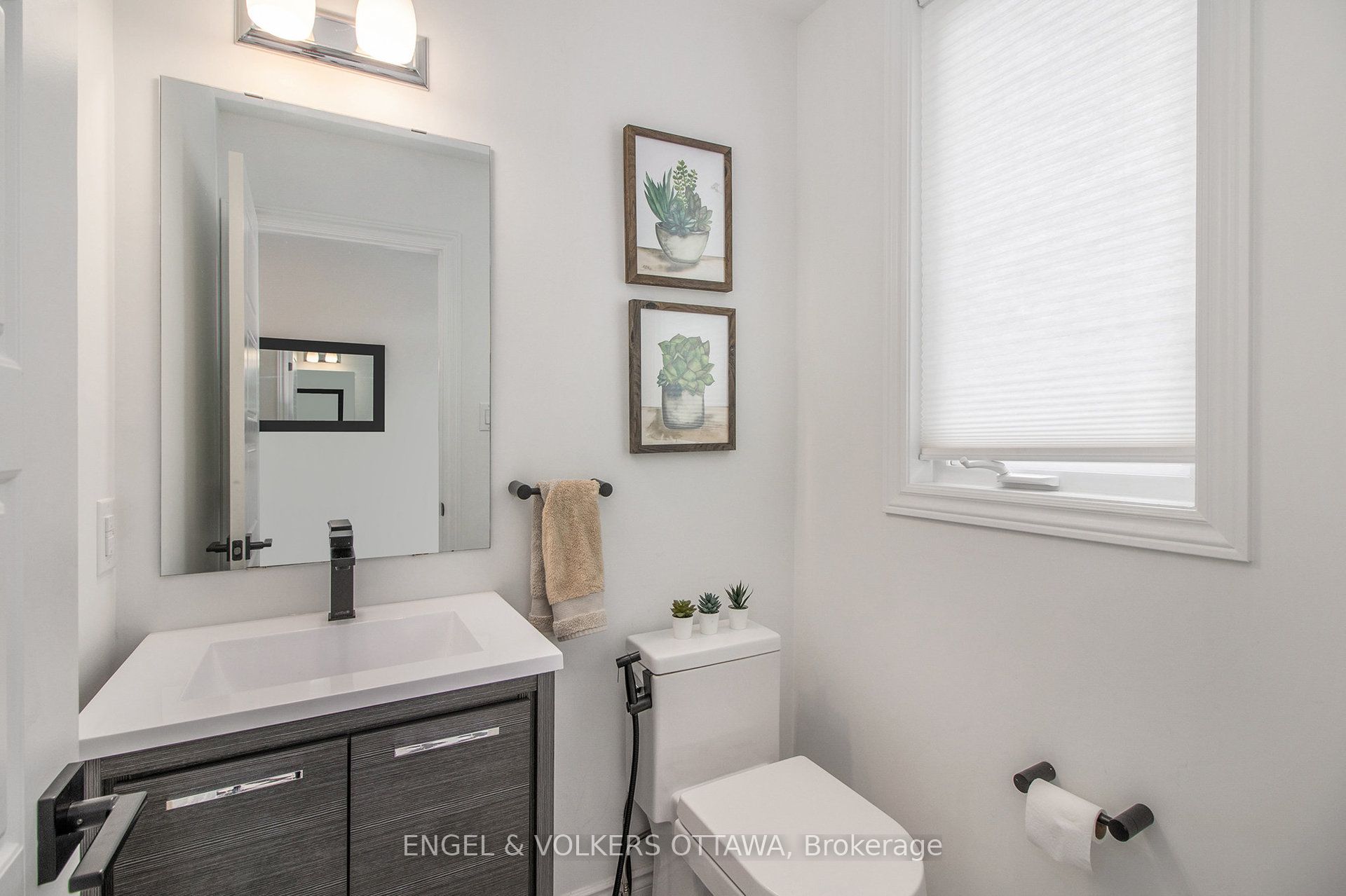 1031 Curraglass Walk, Stittsville - Munster - Richmond, ON K2S 3A4 photo 3
