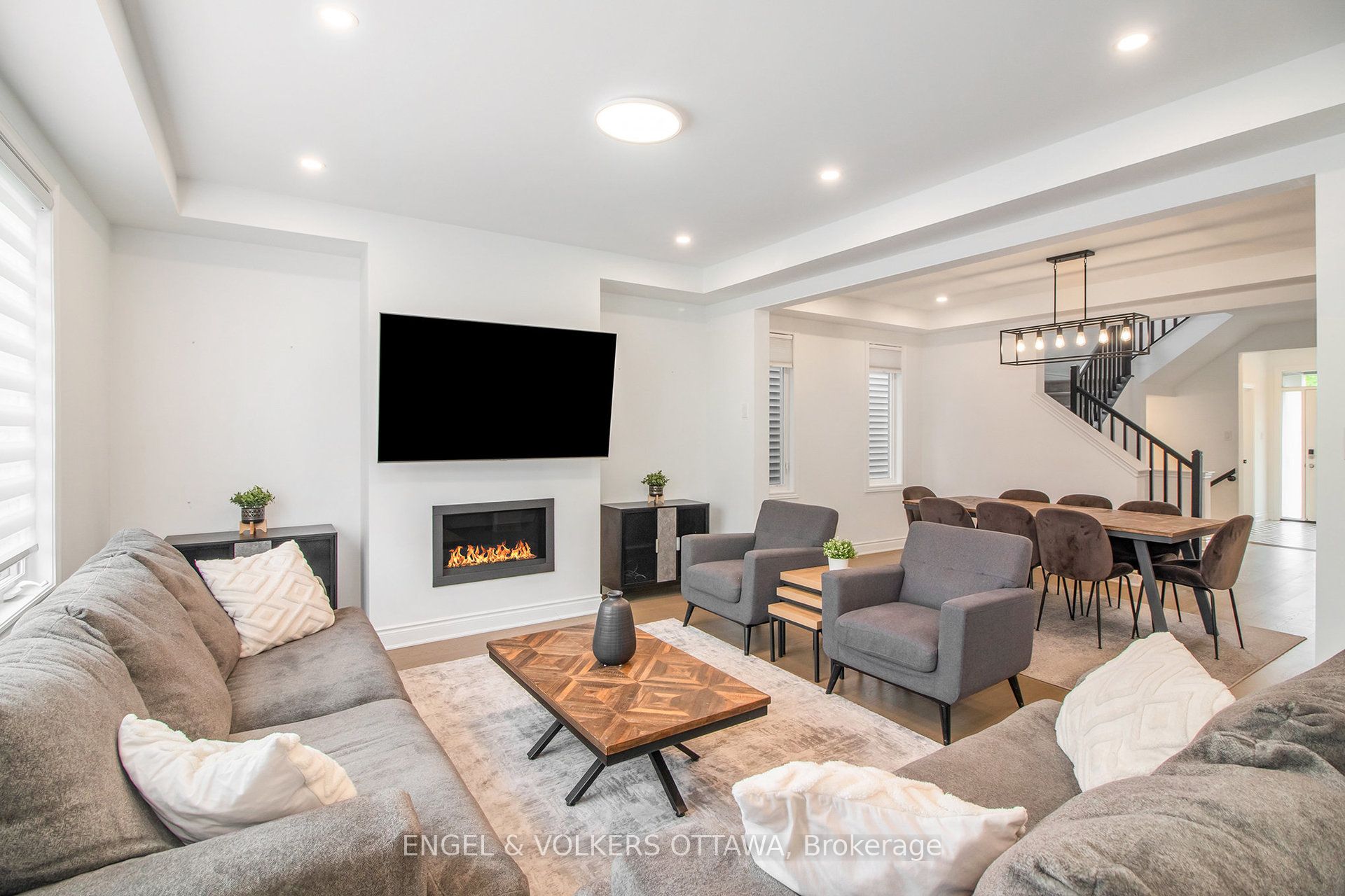 1031 Curraglass Walk, Stittsville - Munster - Richmond, ON K2S 3A4 photo 5