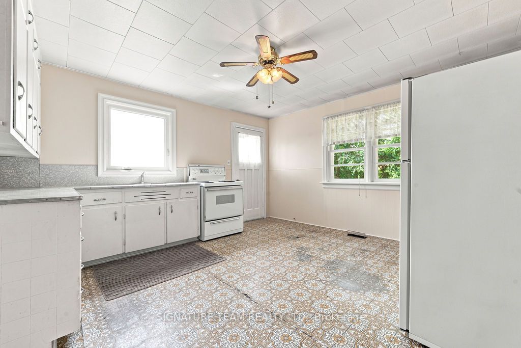 227 Bonnechere Street E, Bonnechere Valley, ON K0J 1T0 photo 5
