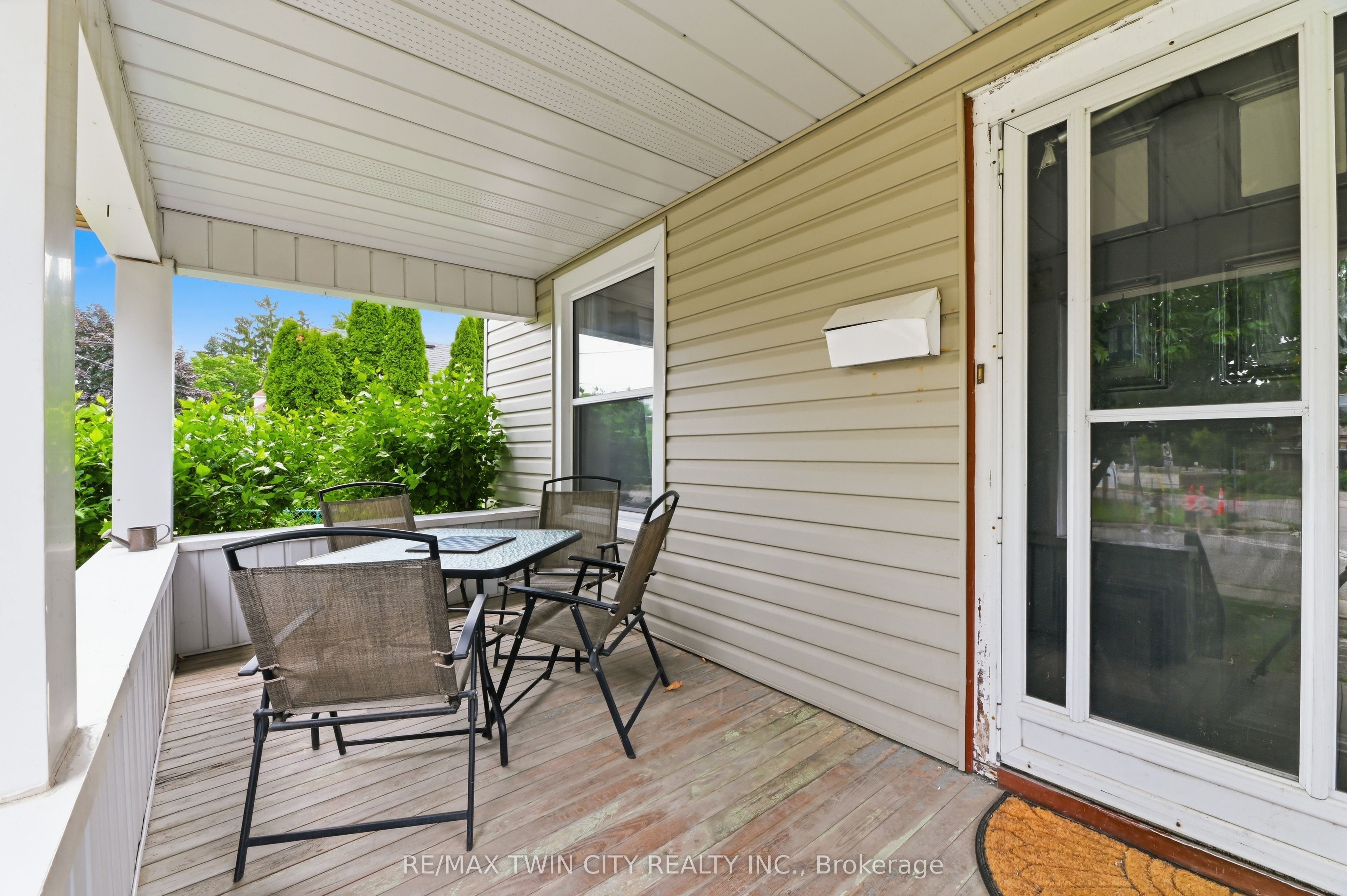 4924 Hunter Street, Niagara Falls, ON L2G 3M6 photo 2