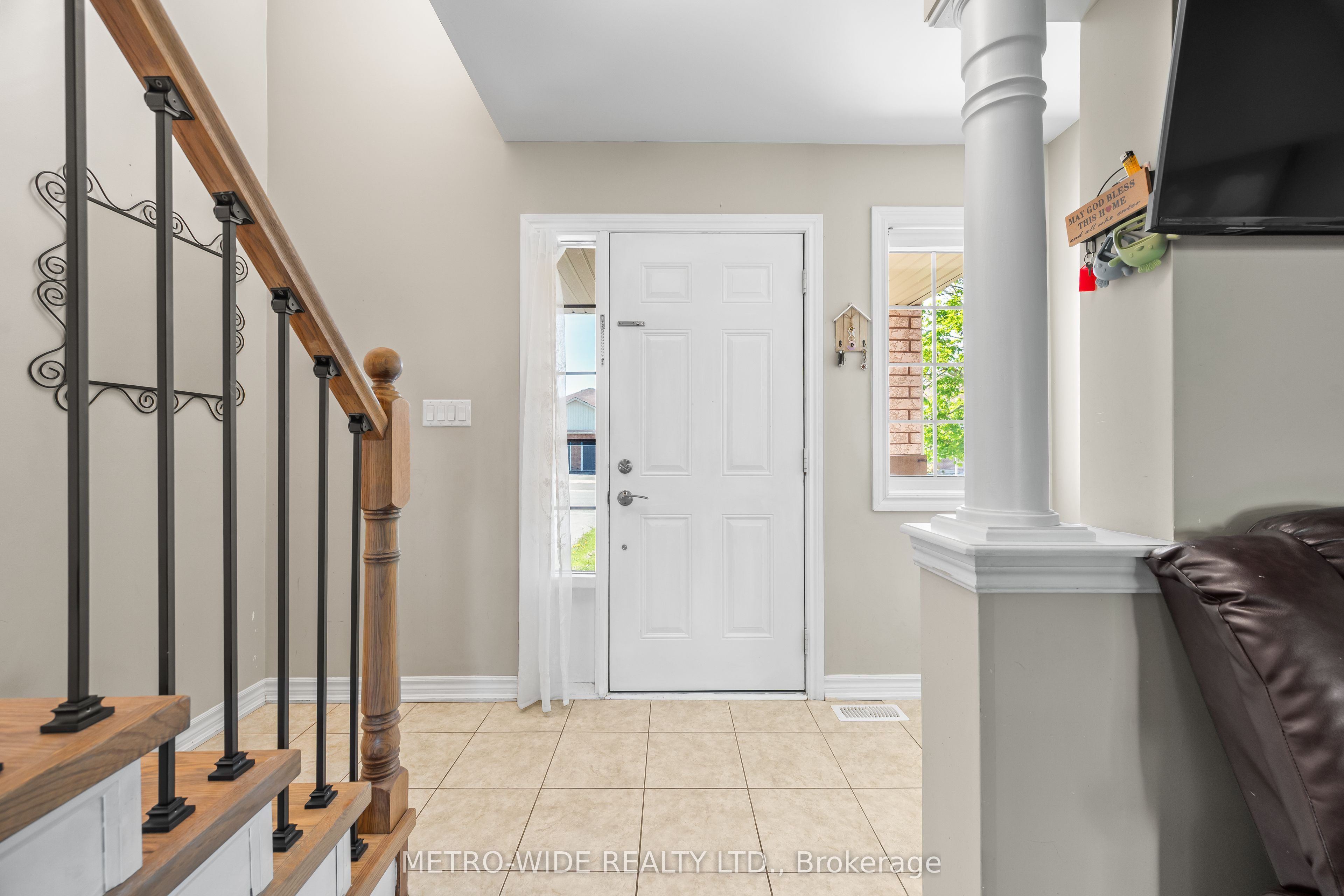 45 BEVERLY Street, Greater Napanee, ON K7R 3P9 photo 4