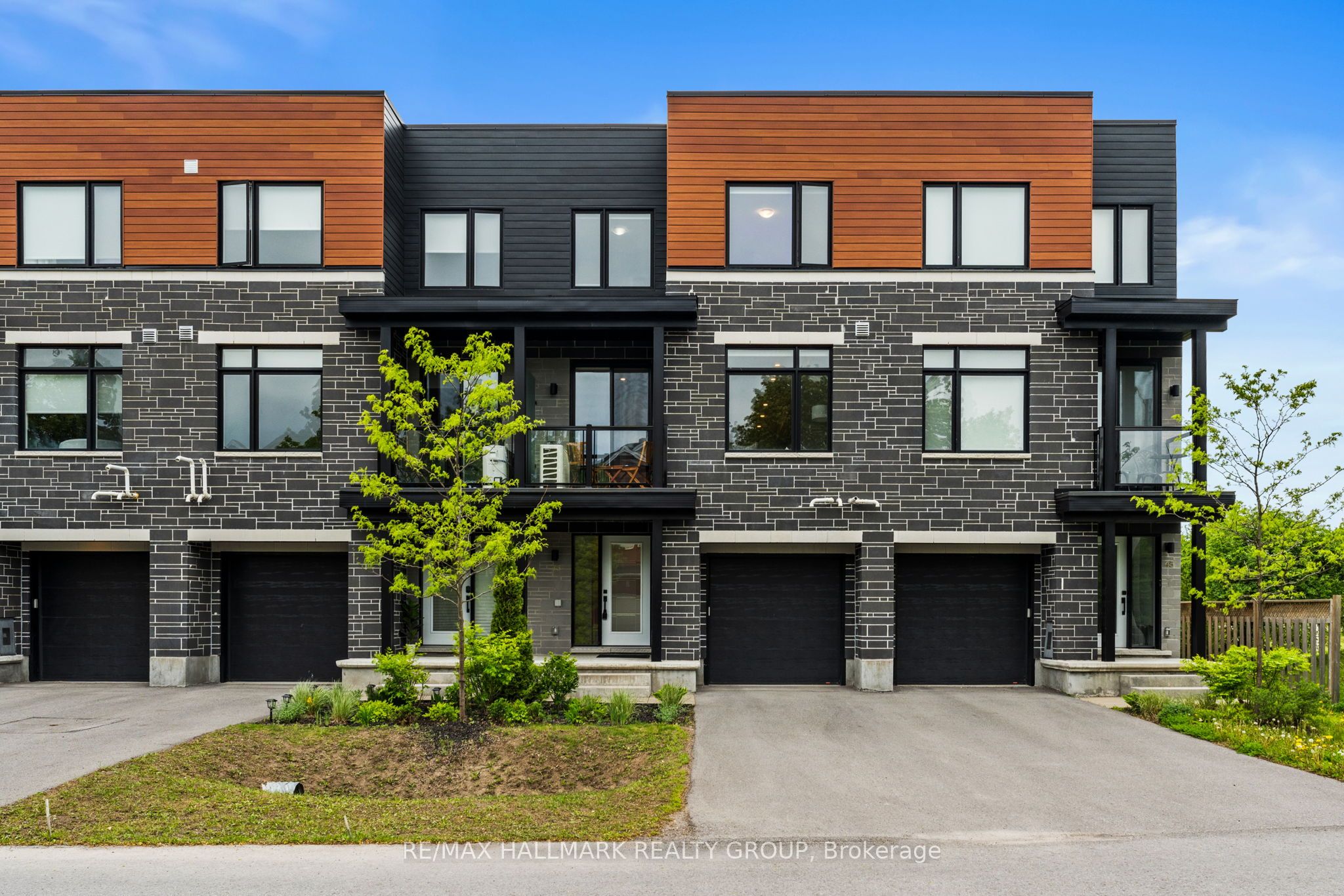 43 Bachman Terrace, Kanata, ON K2L 1W2