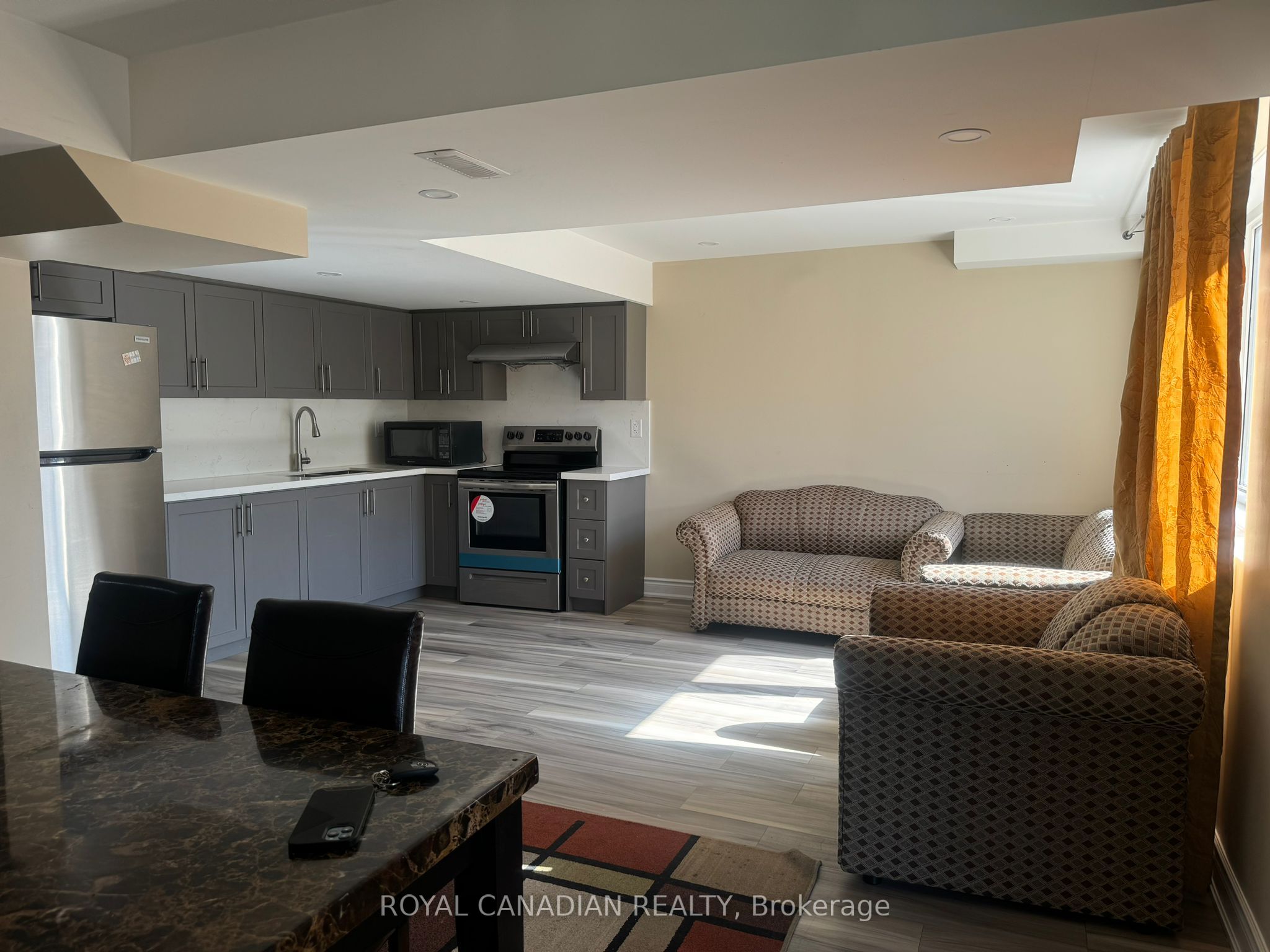 684 Linden Drive Bsmt, Cambridge, ON N3H 0B6 photo 4