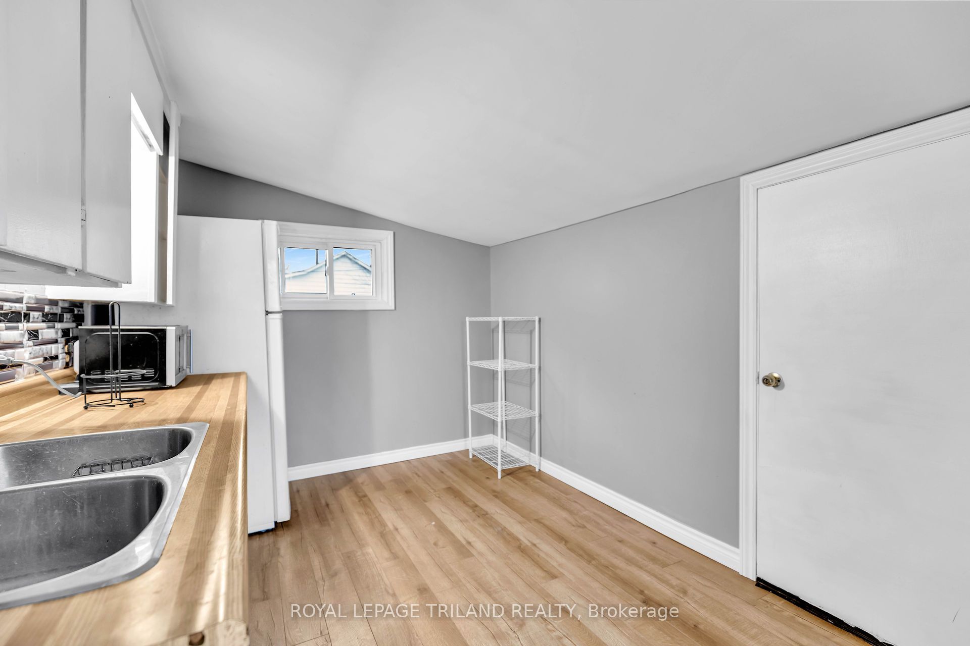 101 Scott Street B, St. Thomas, ON N5P 1L2 photo 4