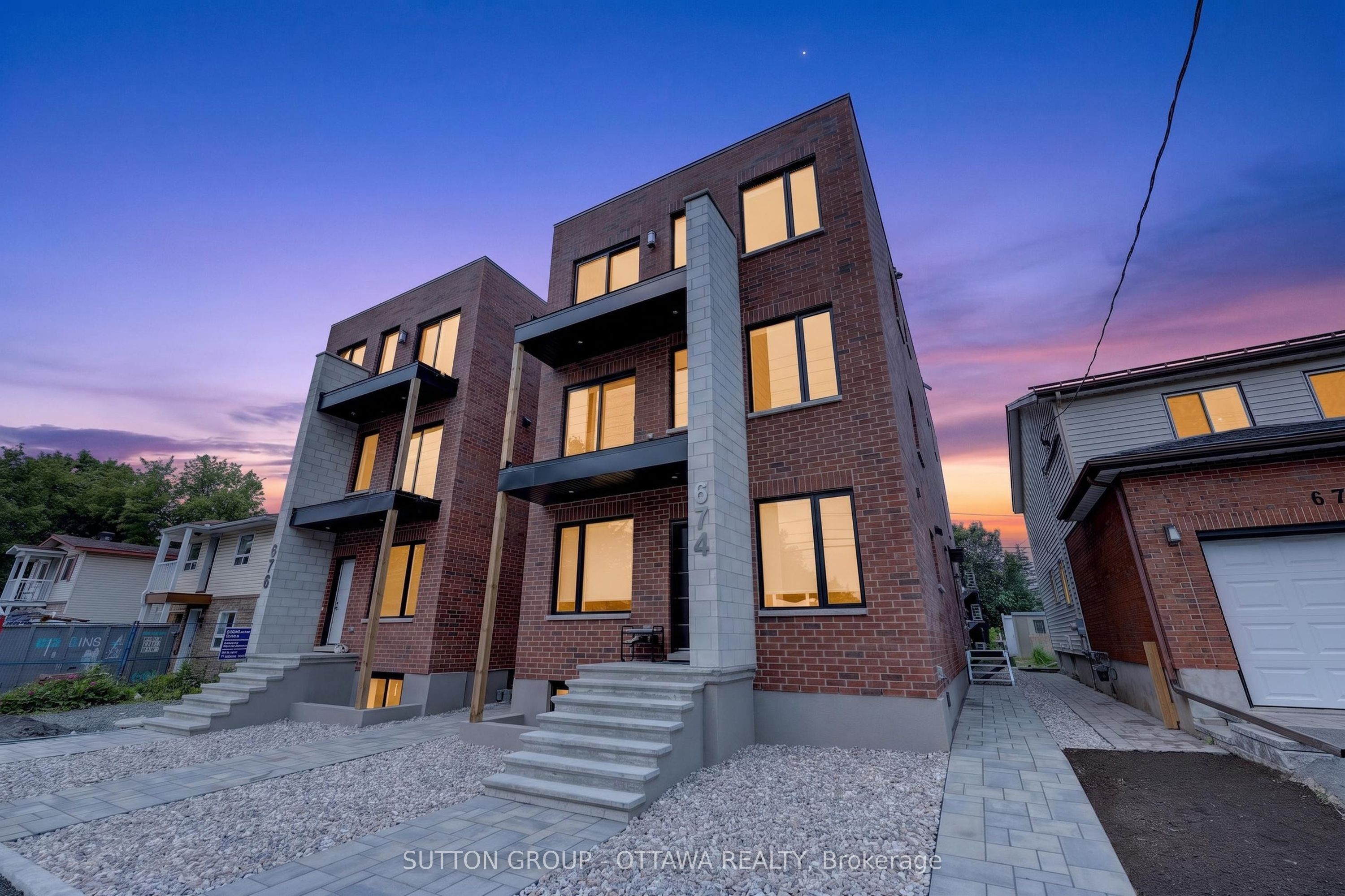676 De Leglise Street, Vanier and Kingsview Park, ON K1K 3K2 photo 3