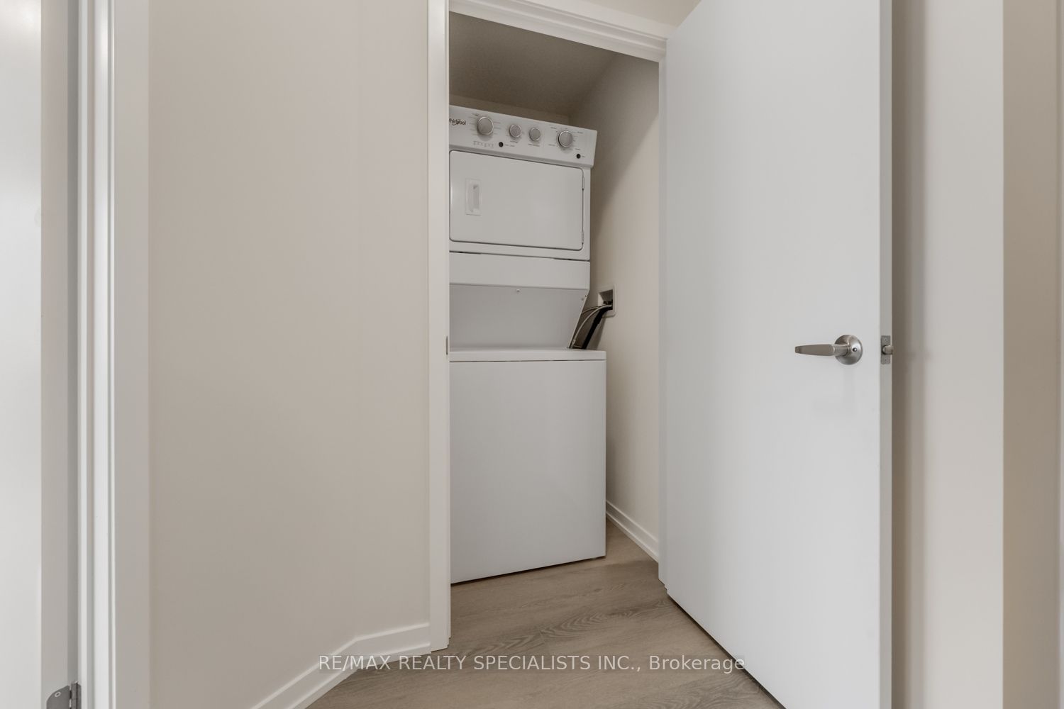 11 Radium Common, Cambridge, ON N1T 0H4 photo 5