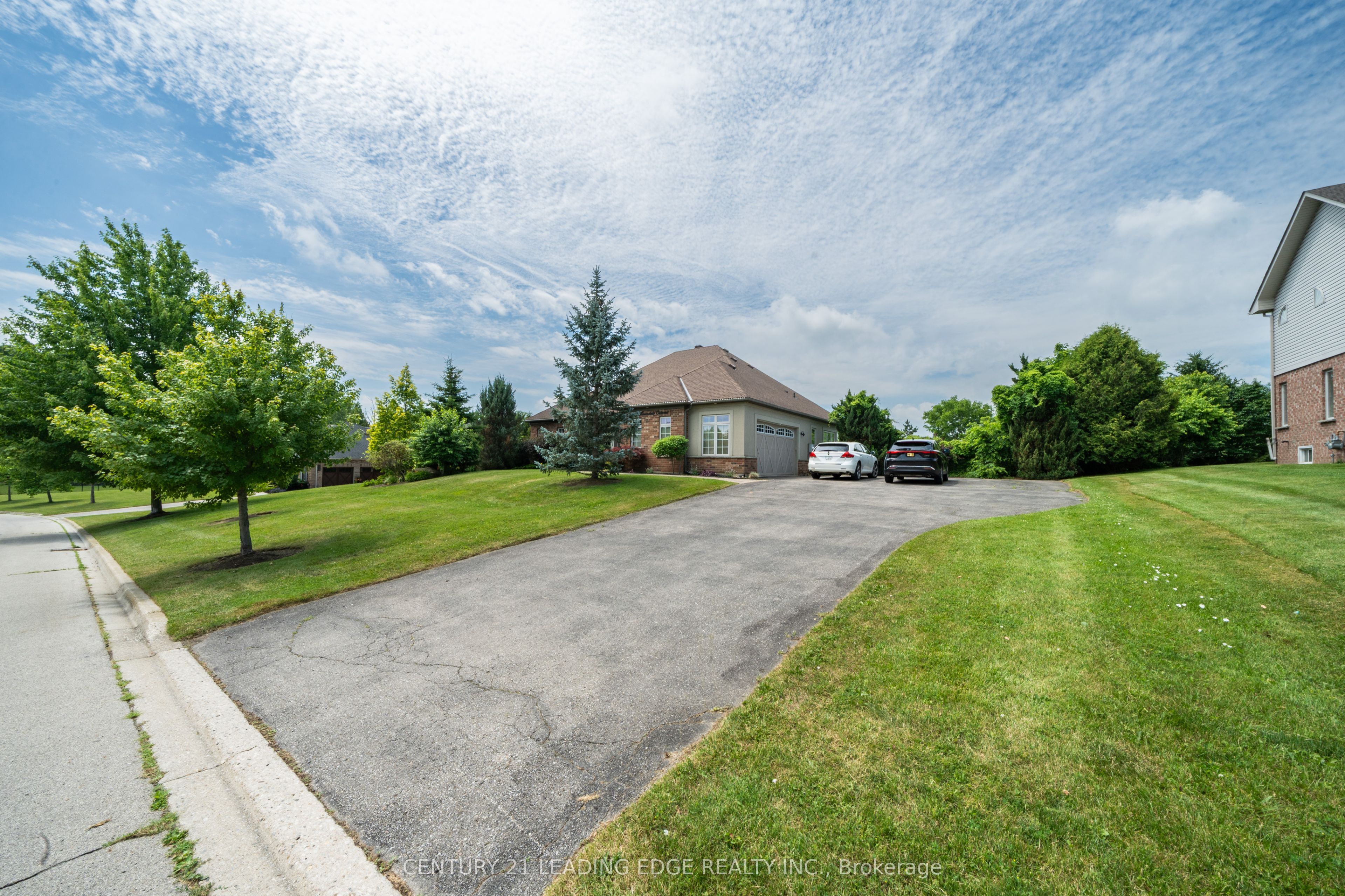 27 Karendale Crescent, Hamilton, ON L8B 0Z6 photo 4