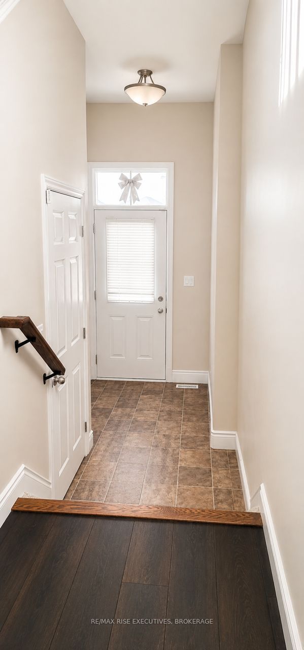 600 Gwen Avenue, Kingston, ON K7P 0L2 photo 3