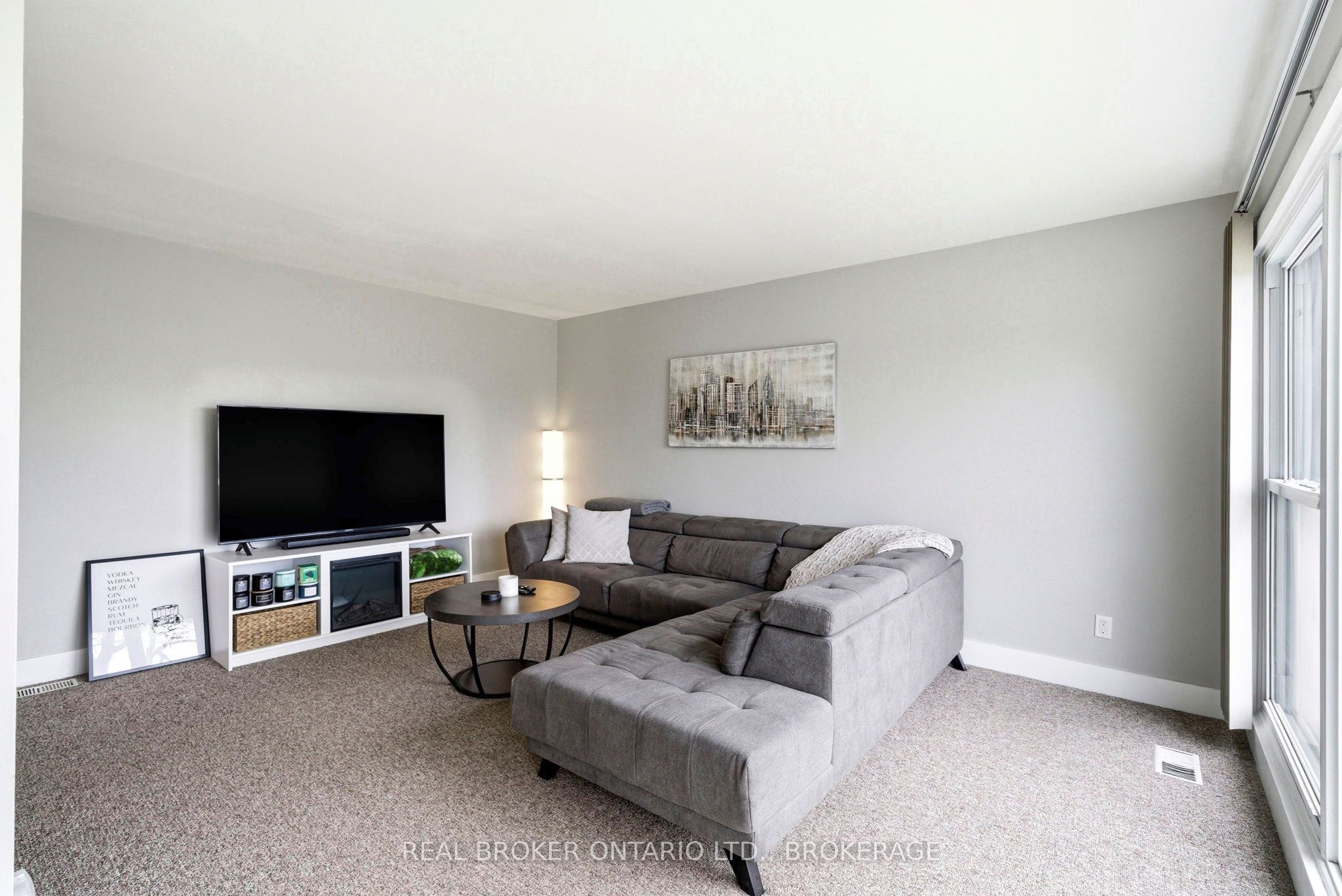 1205 Osborne Avenue, Cornwall, ON K6J 1L2 photo 4