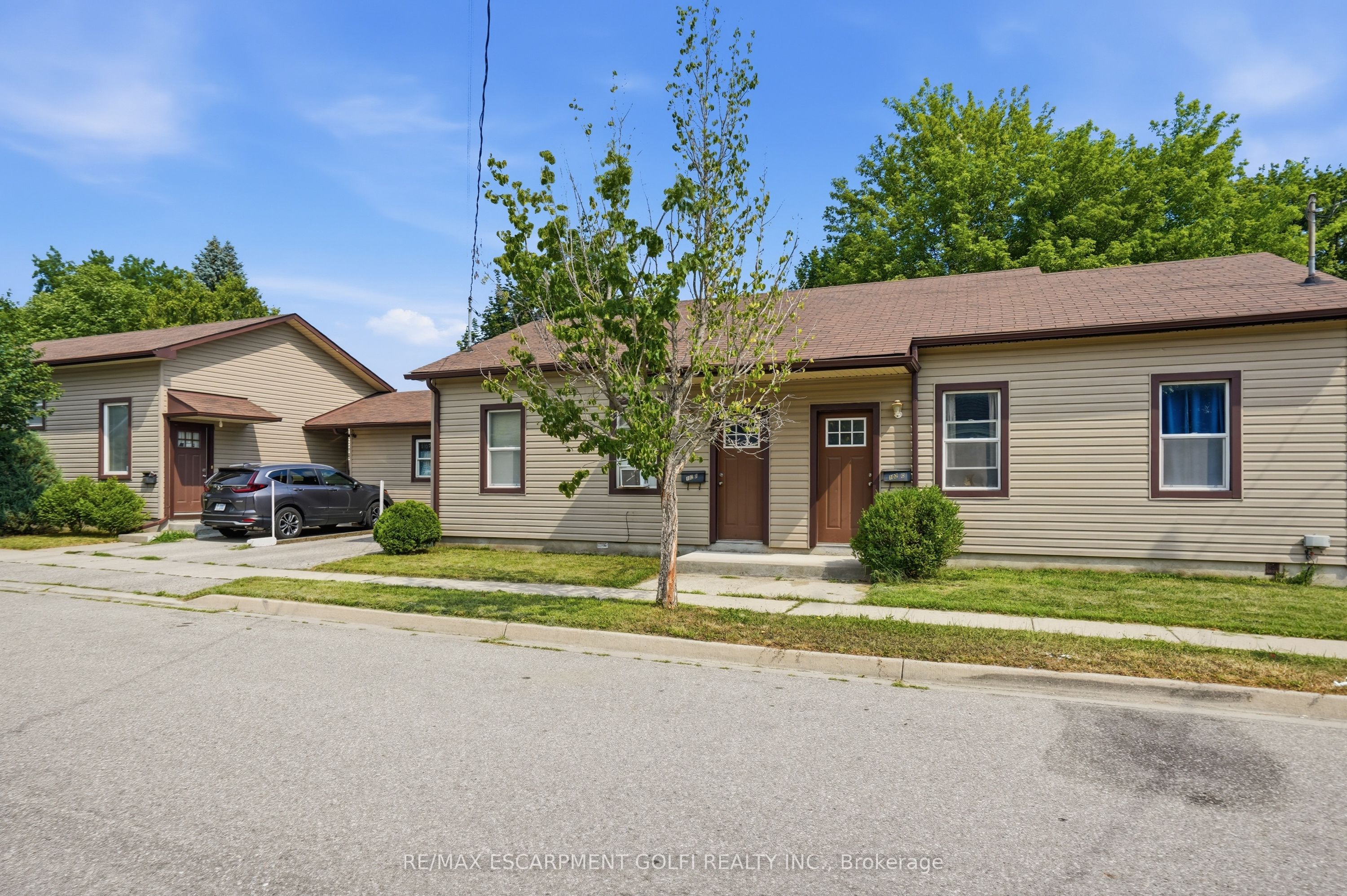 102 (A-C) Sarah Street, Brantford, ON N3S 3A5 photo 4