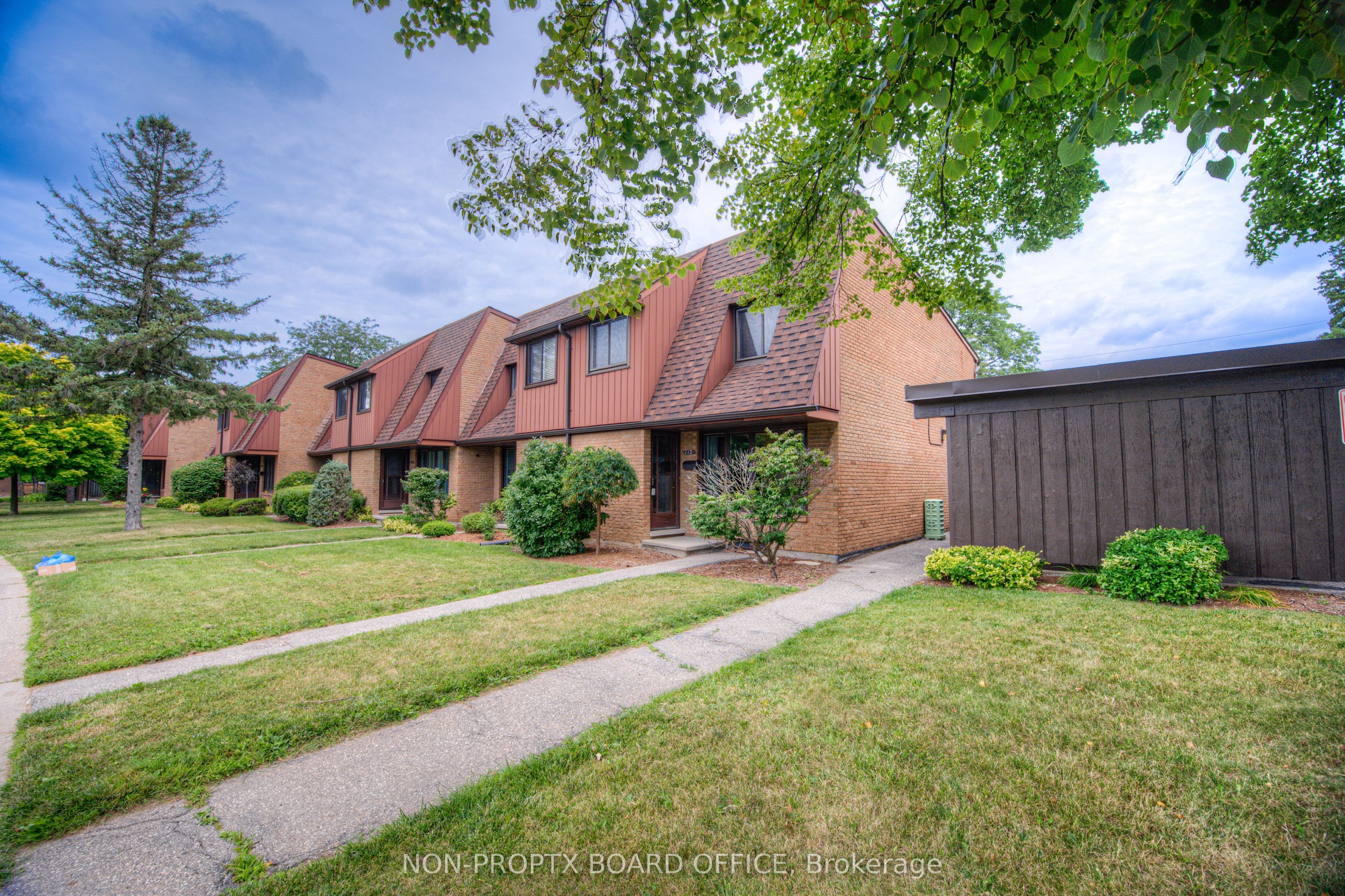 112 Kingswood Drive 21, Kitchener, ON N2E 1S9