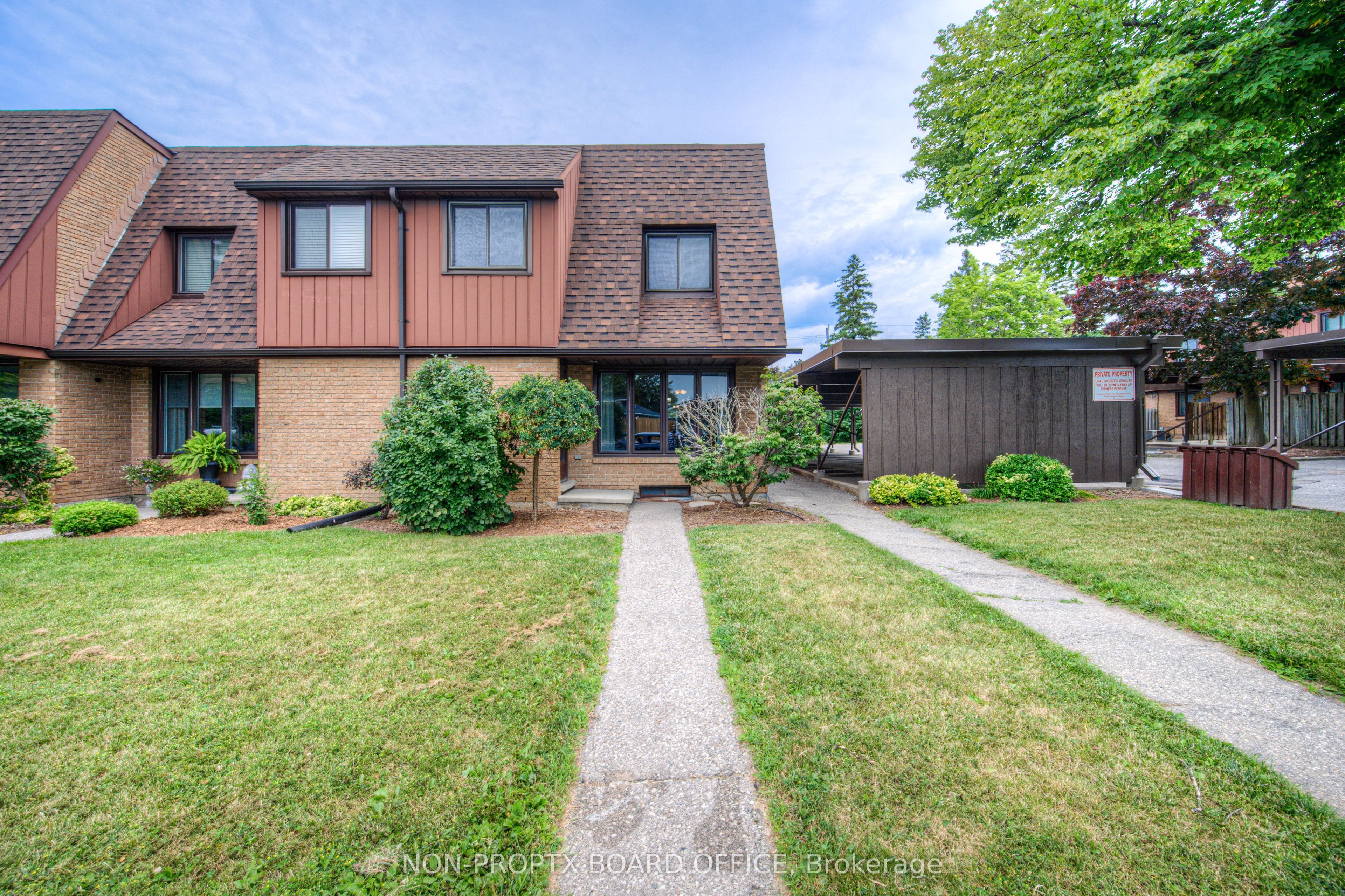 112 Kingswood Drive 21, Kitchener, ON N2E 1S9 photo 2