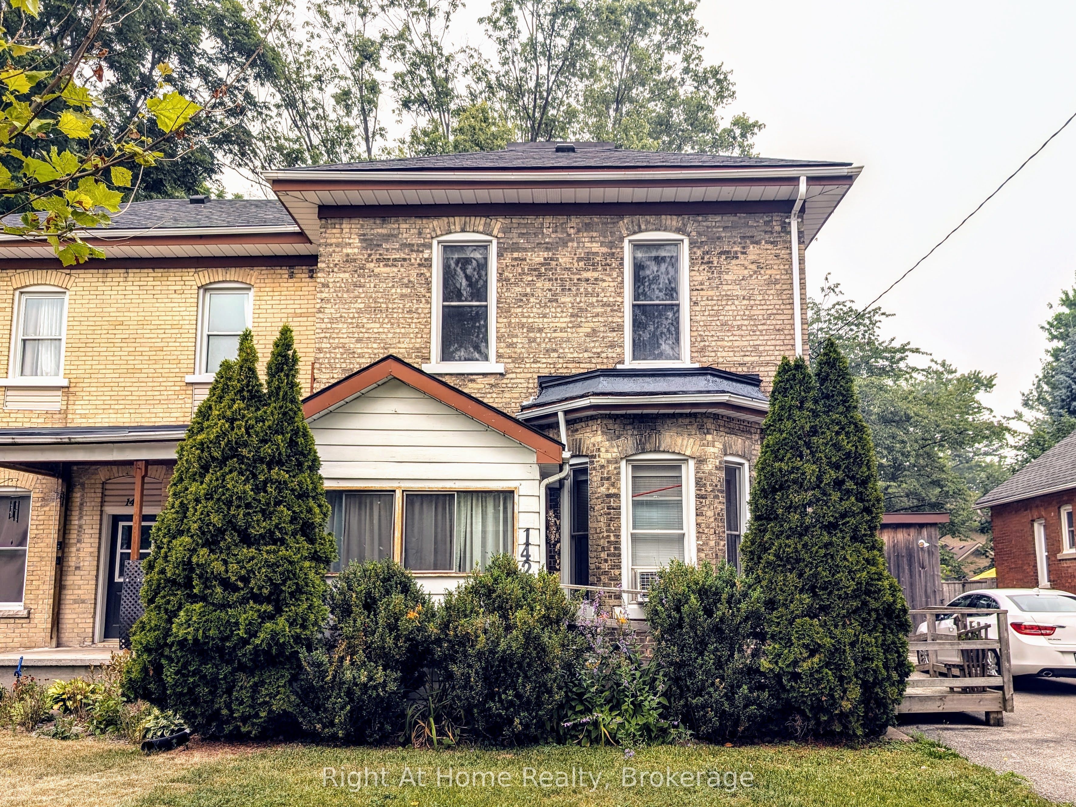 142 Douro St Street, Stratford, ON N5A 3R5