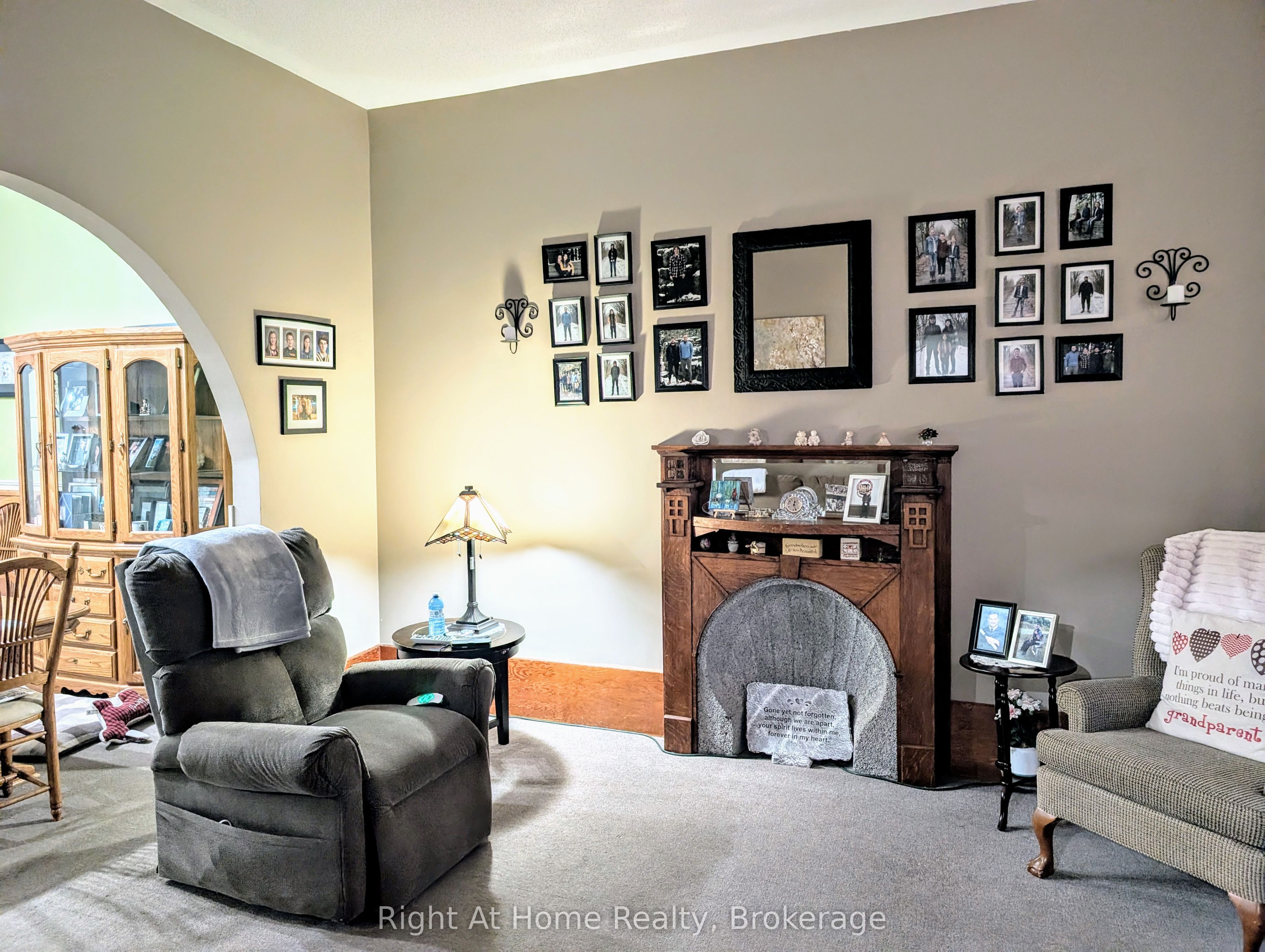 142 Douro St Street, Stratford, ON N5A 3R5 photo 5