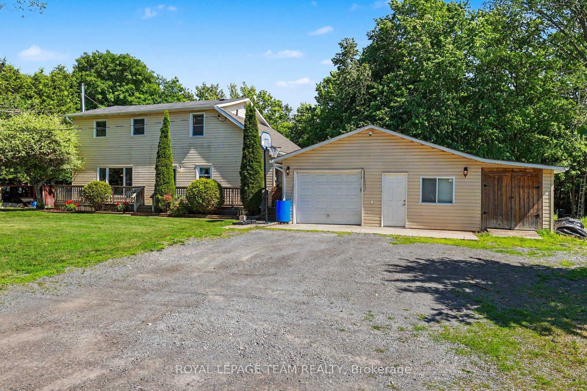 177 Lake Park Road E, Carleton Place, ON K7C 0C4 photo 2