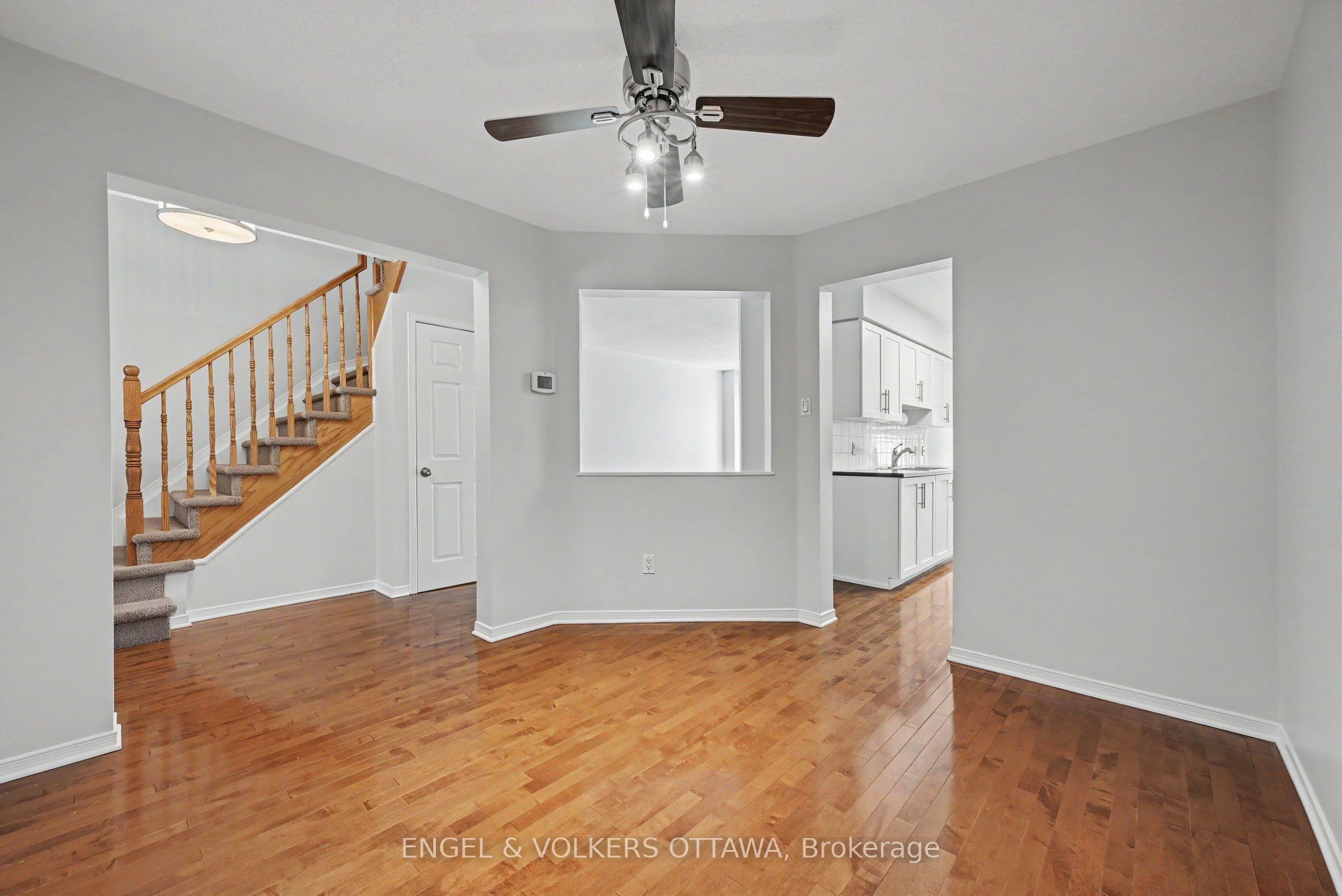 101 Margrave Avenue, Hunt Club - South Keys and Area, ON K1T 3Y1 photo 5