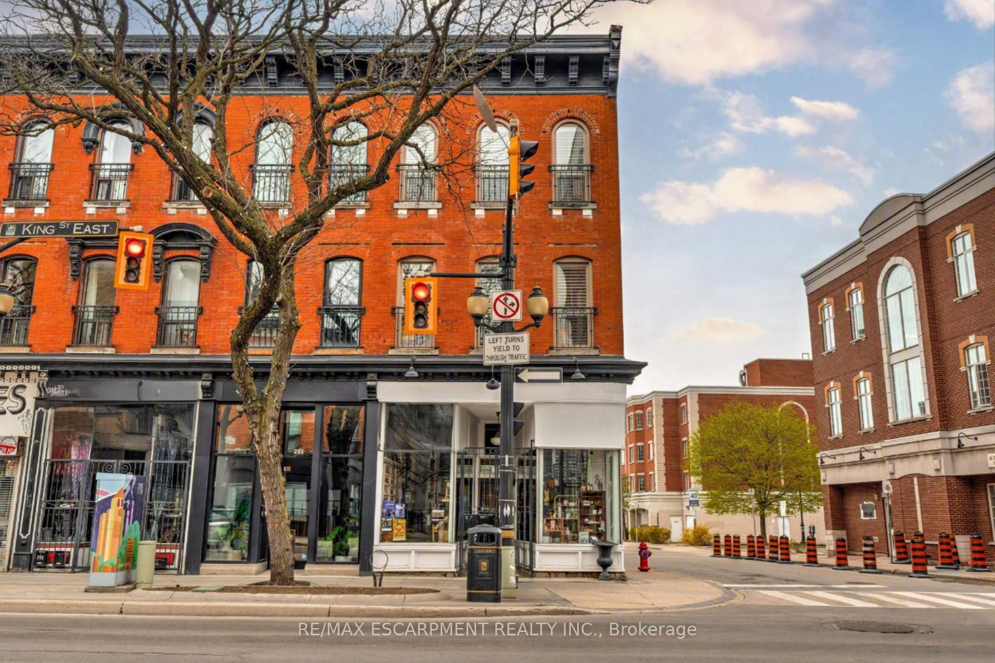 205 KING Street E 2, Hamilton, ON L8N 1B3 photo 4