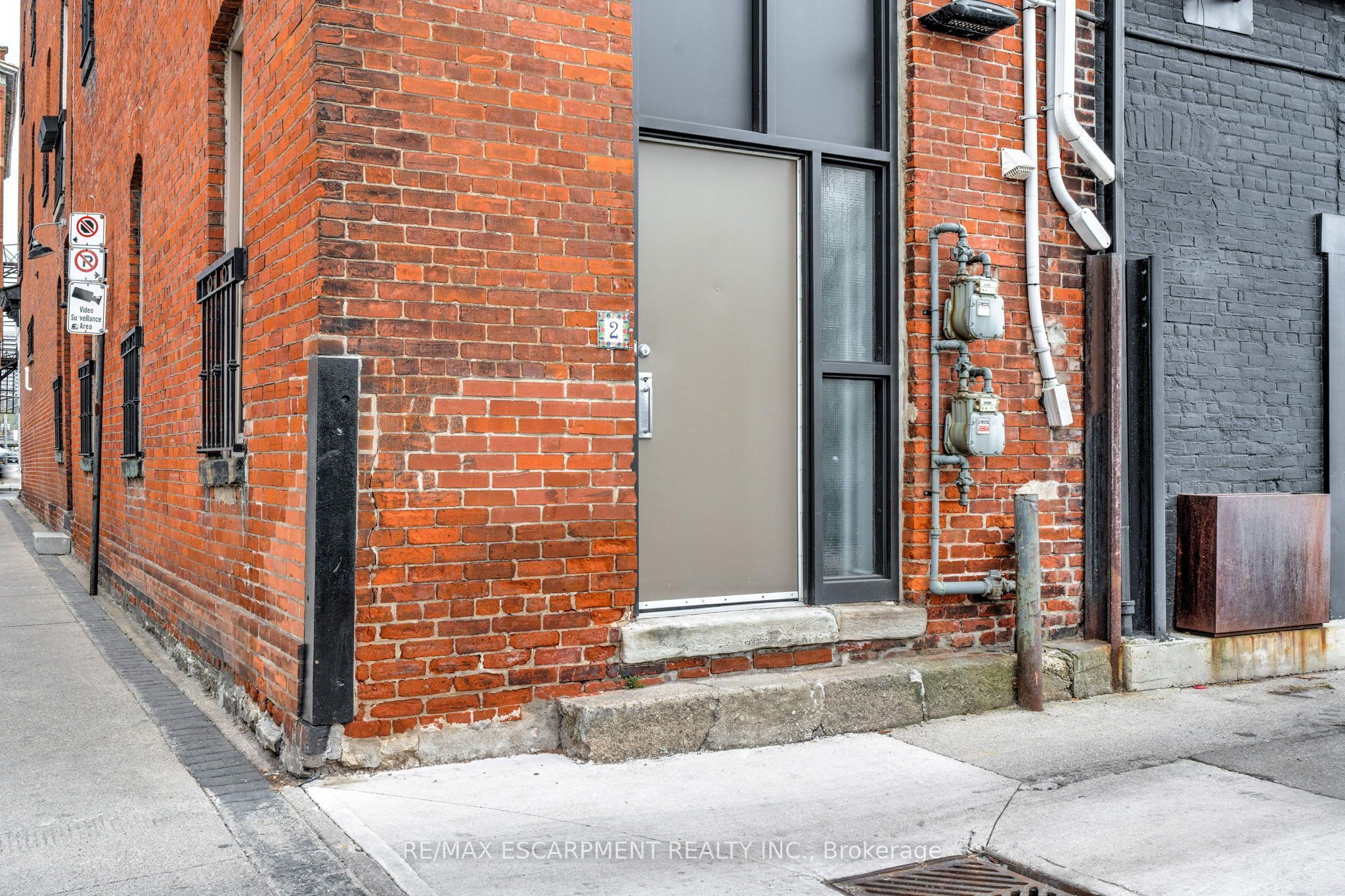 205 KING Street E 2, Hamilton, ON L8N 1B3 photo 5