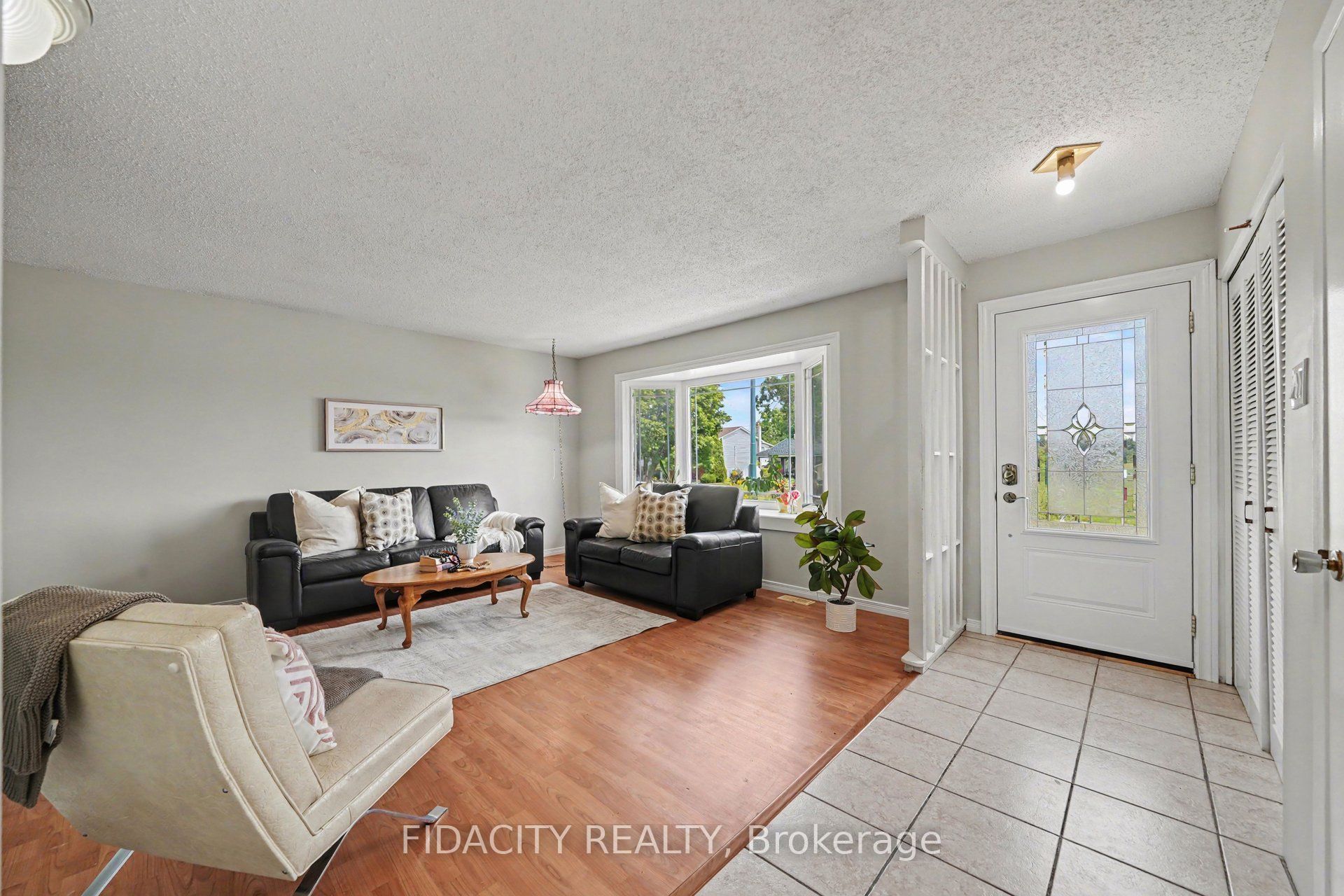 18 Ross Street, Smiths Falls, ON K7A 4V6 photo 4