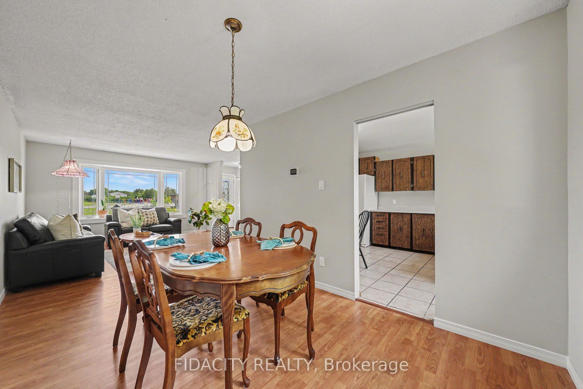 18 Ross Street, Smiths Falls, ON K7A 4V6 photo 5