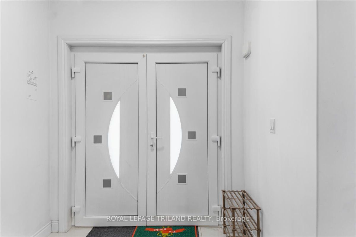 1942 Cedarpark Drive, London North, ON N5X 0J1 photo 4