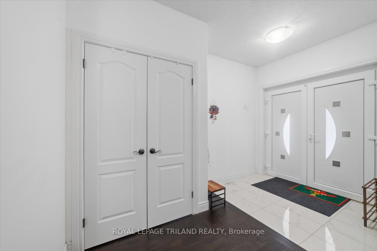 1942 Cedarpark Drive, London North, ON N5X 0J1 photo 5