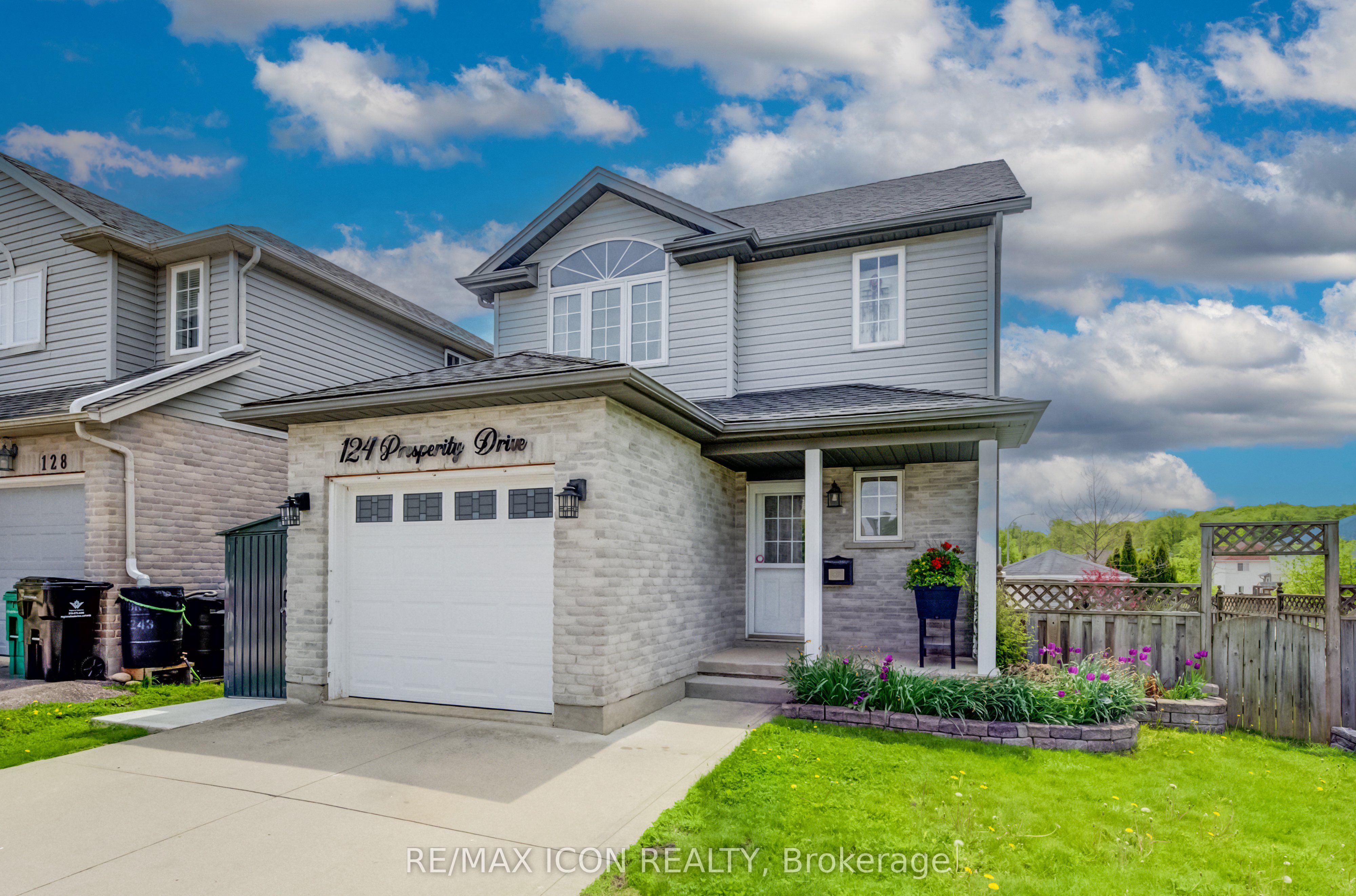 124 Prosperity Drive, Kitchener, ON N2E 4E8
